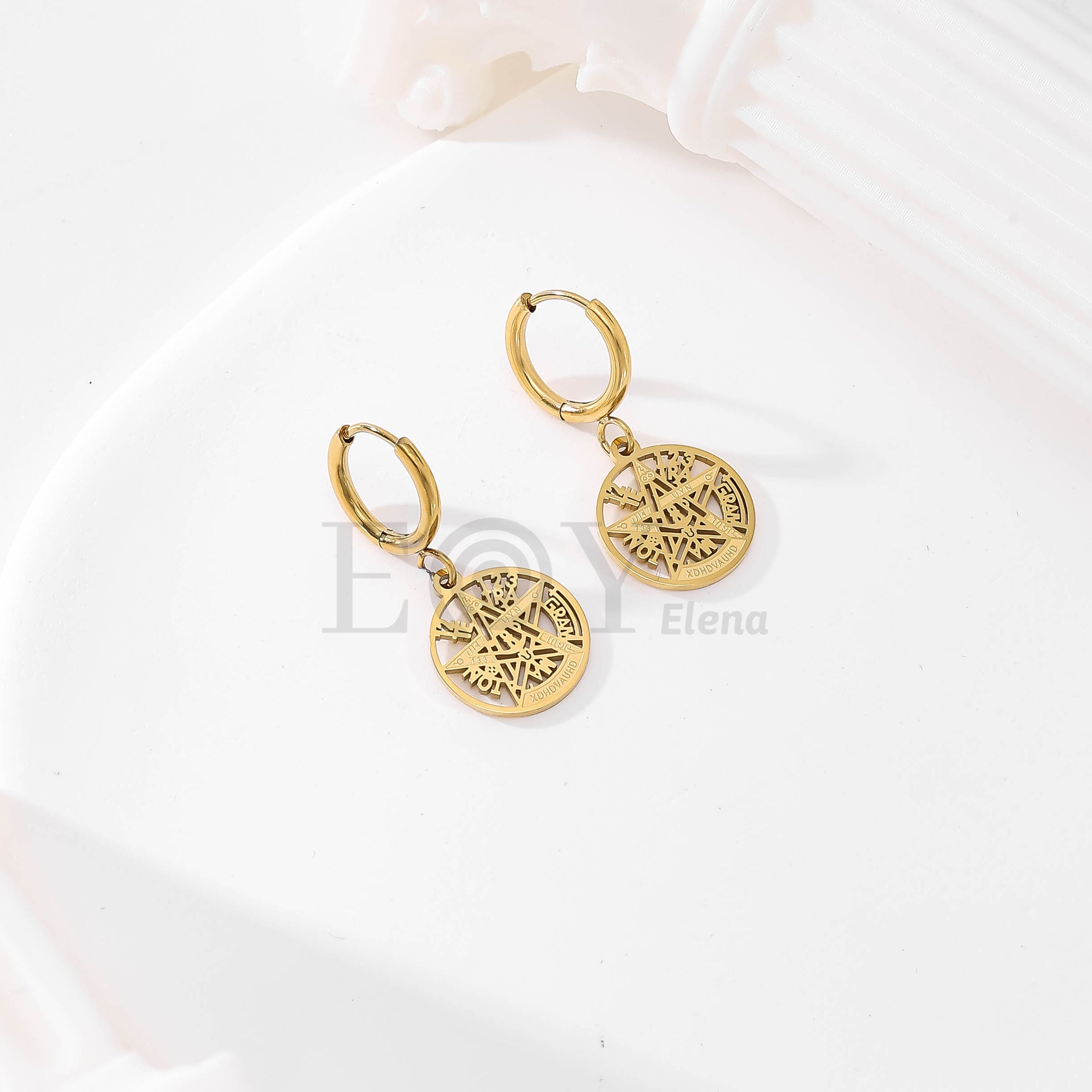 Pendientes de aro con colgante de pentagrama