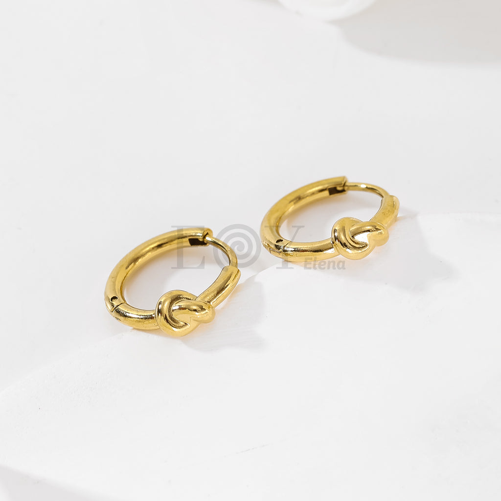 Pendientes de aro con nudo