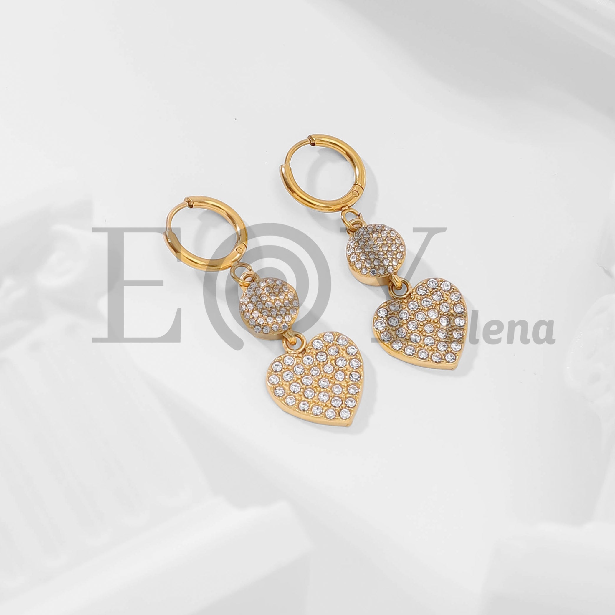 Pendientes de aro con colgante de corazón y circonitas