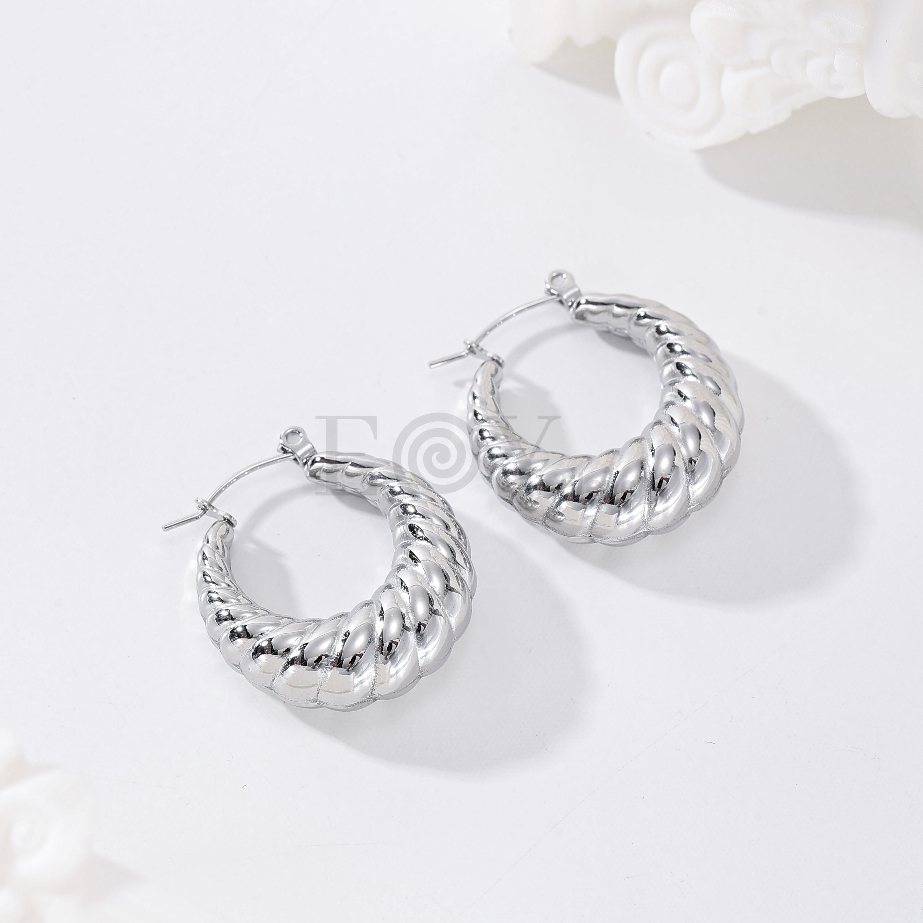 Aros con relieve