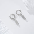 Pendientes de aro con pez acero