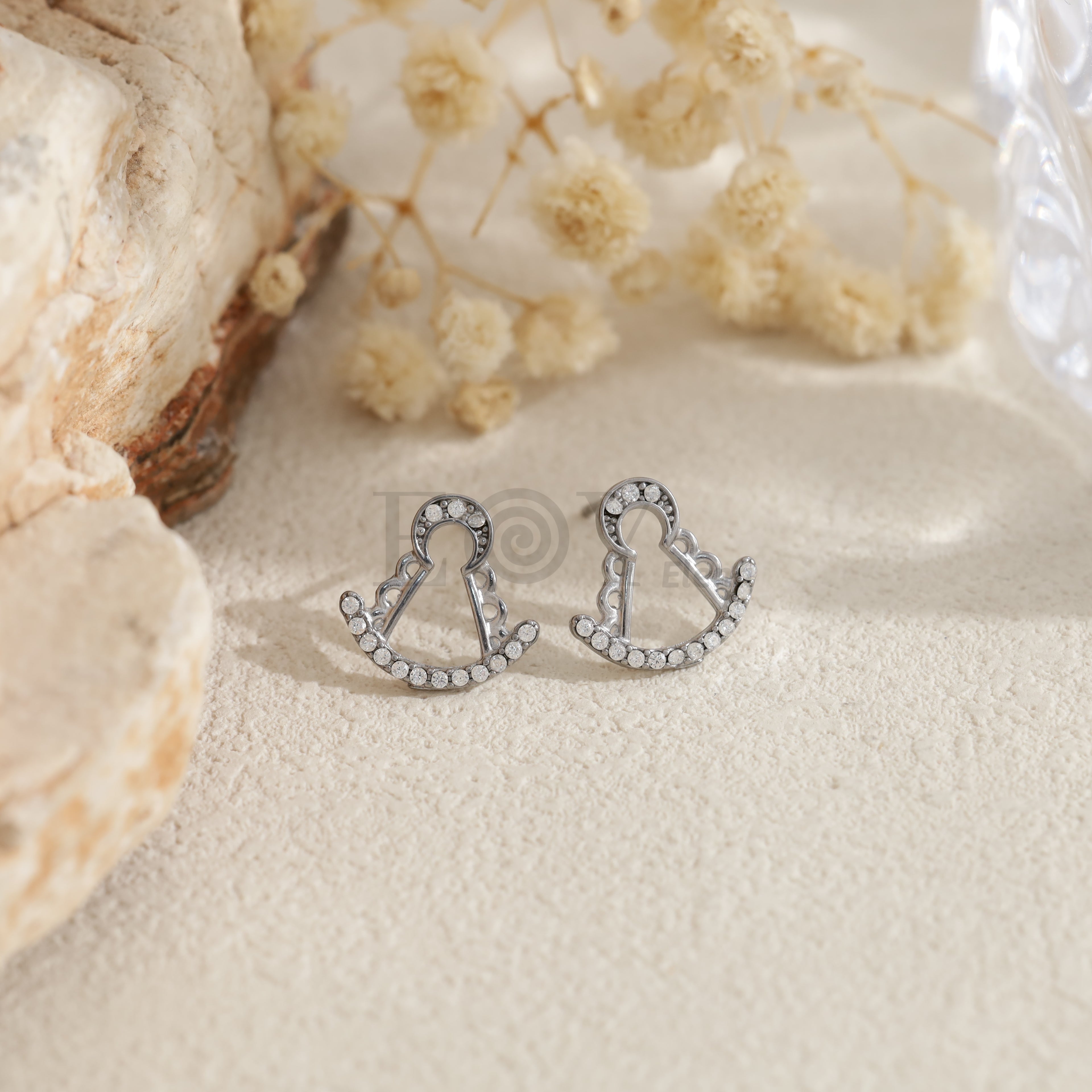 Pendientes Virgen del Pilar con circonitas