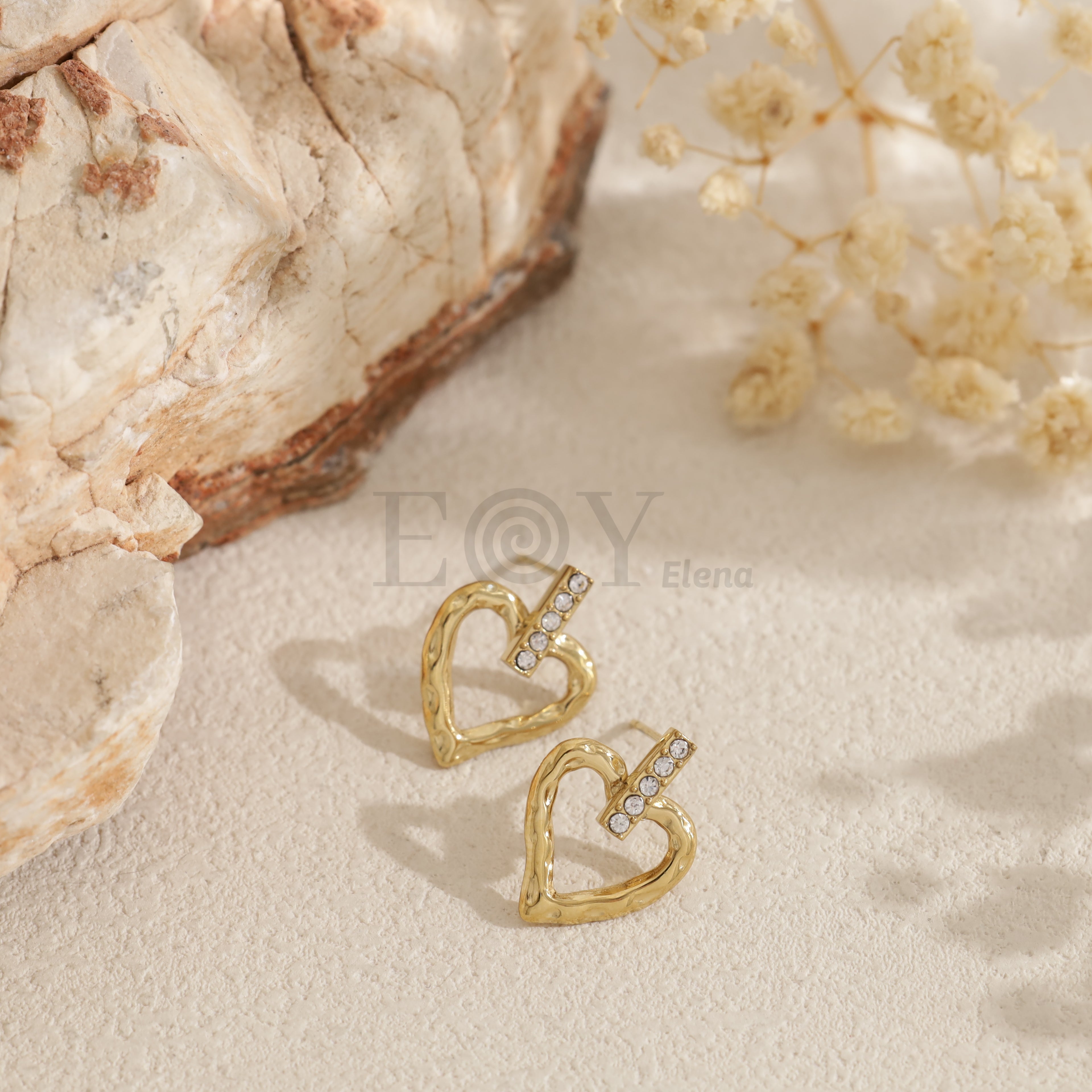 Pendientes corazón con circonitas