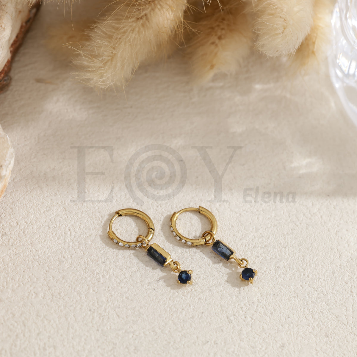 Pendientes de aro con piedra cuadrada color acero