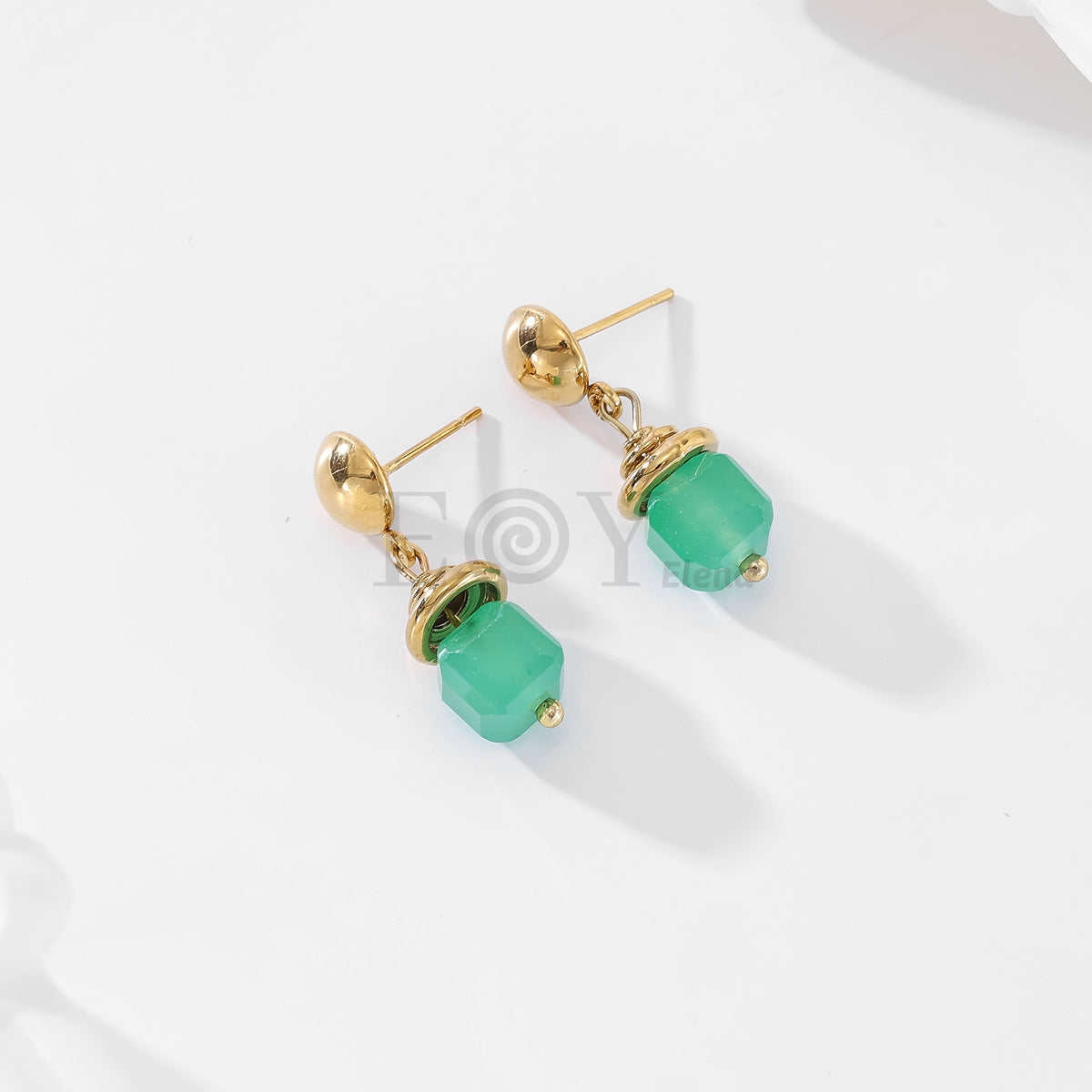 Pendientes con piedra color