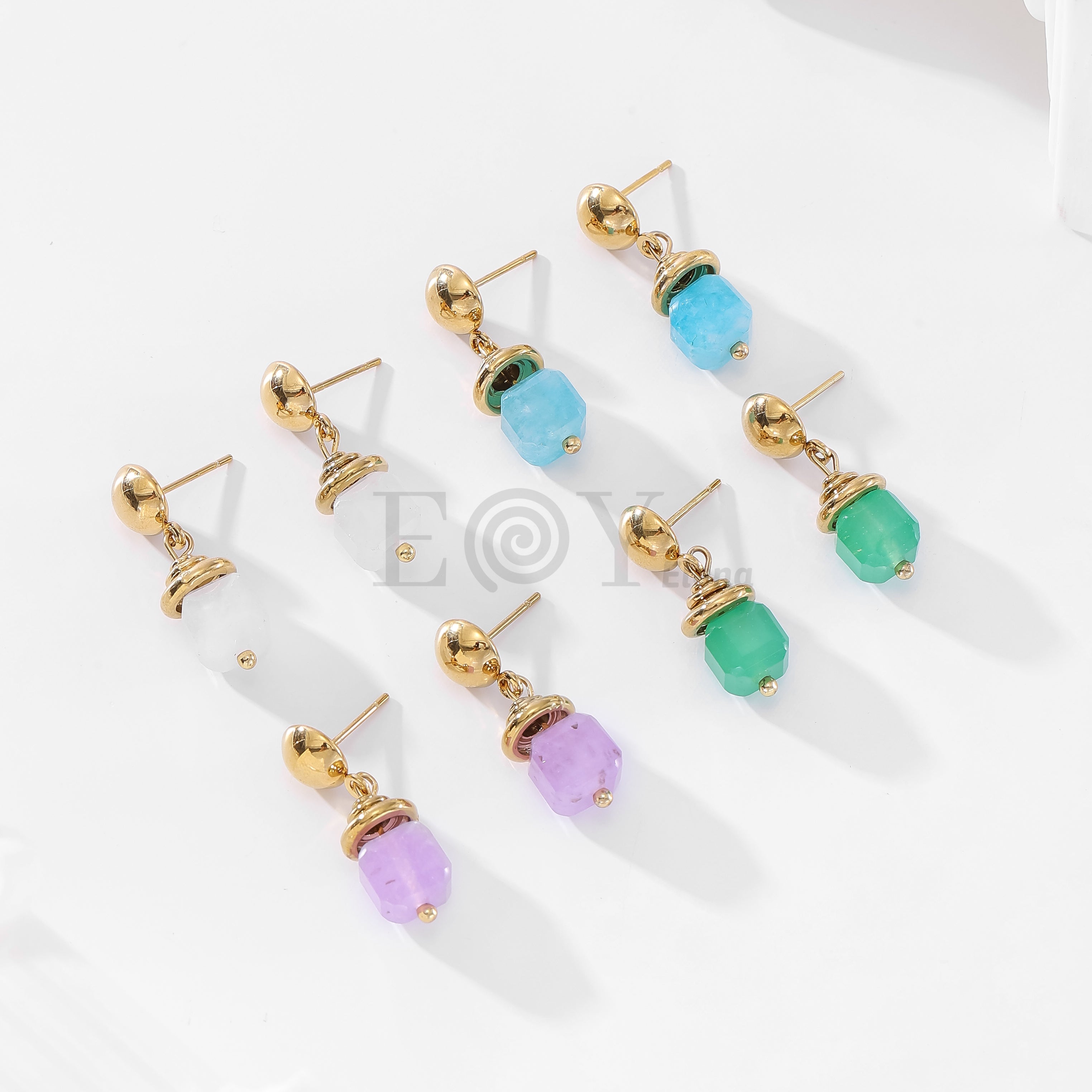 Pendientes con piedra color