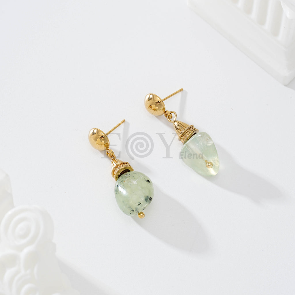 Pendientes adorno dorado y piedra de color
