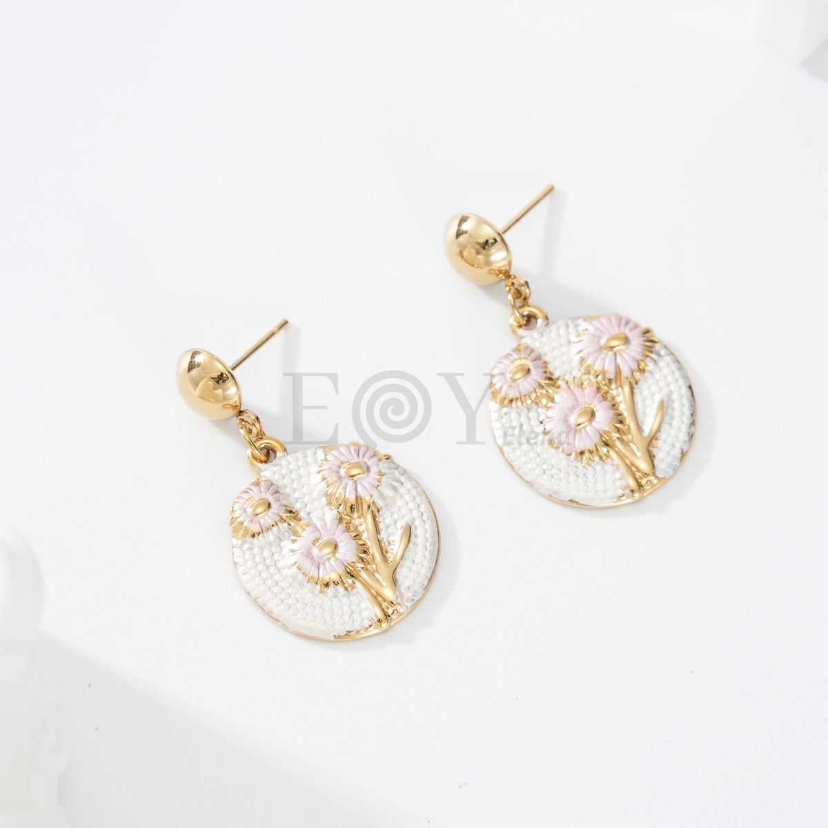 Pendientes con chapa flor color
