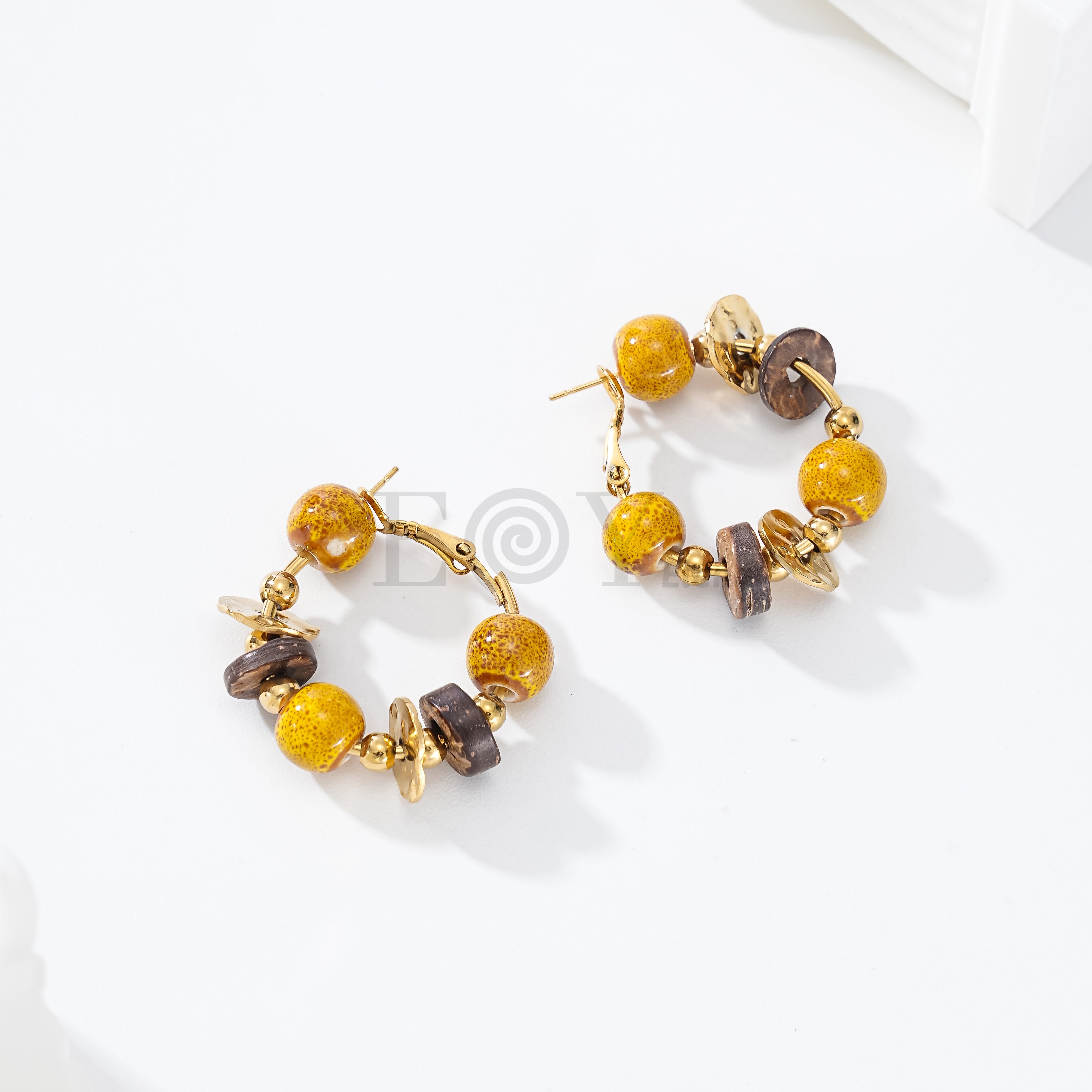 Pendientes bolas tono marrón