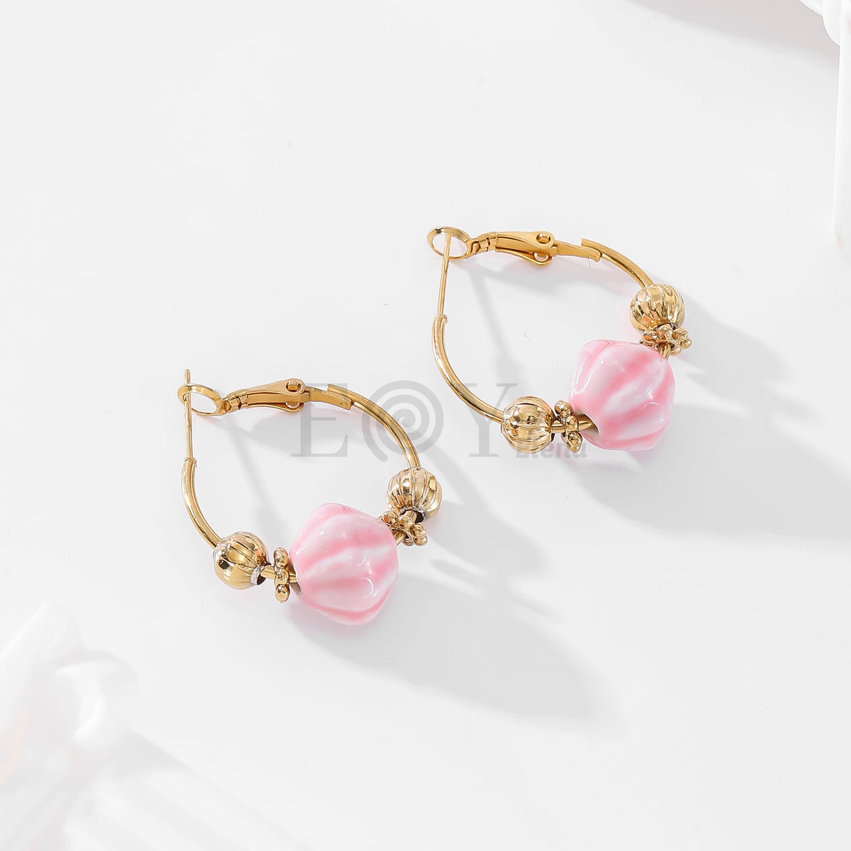 Pendientes de aro con bola de color