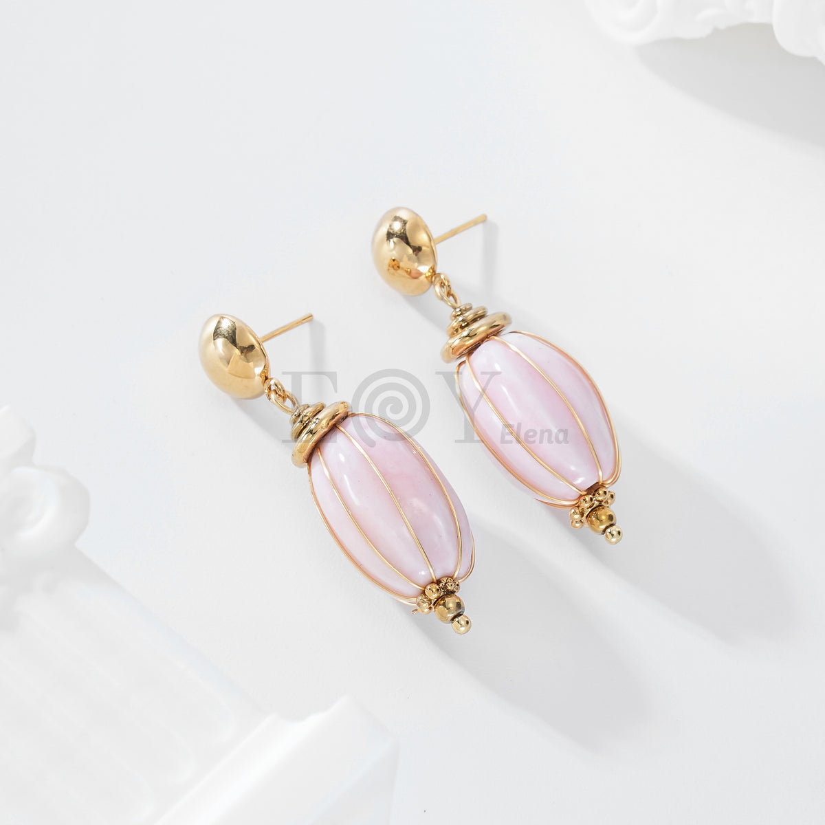 Pendientes con piedra alargada color