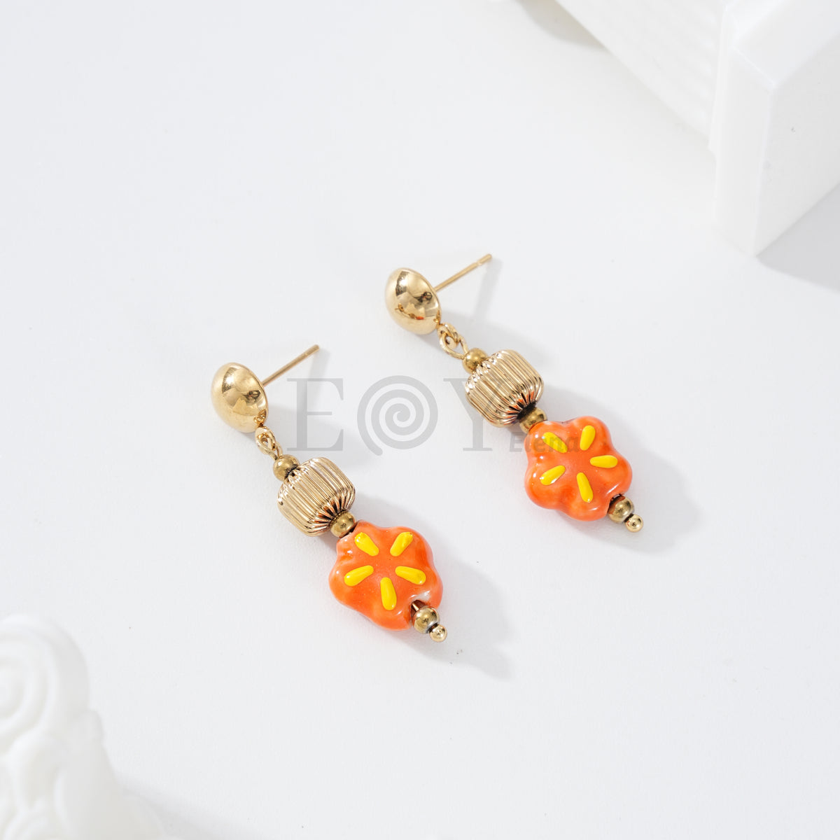 Pendientes chapa con detalle color