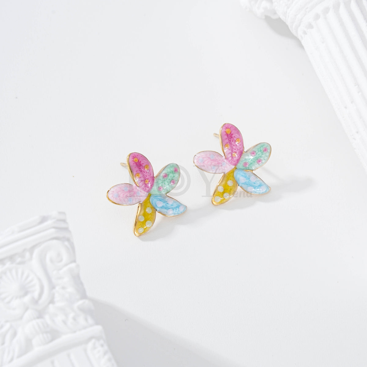 Pendientes flor color