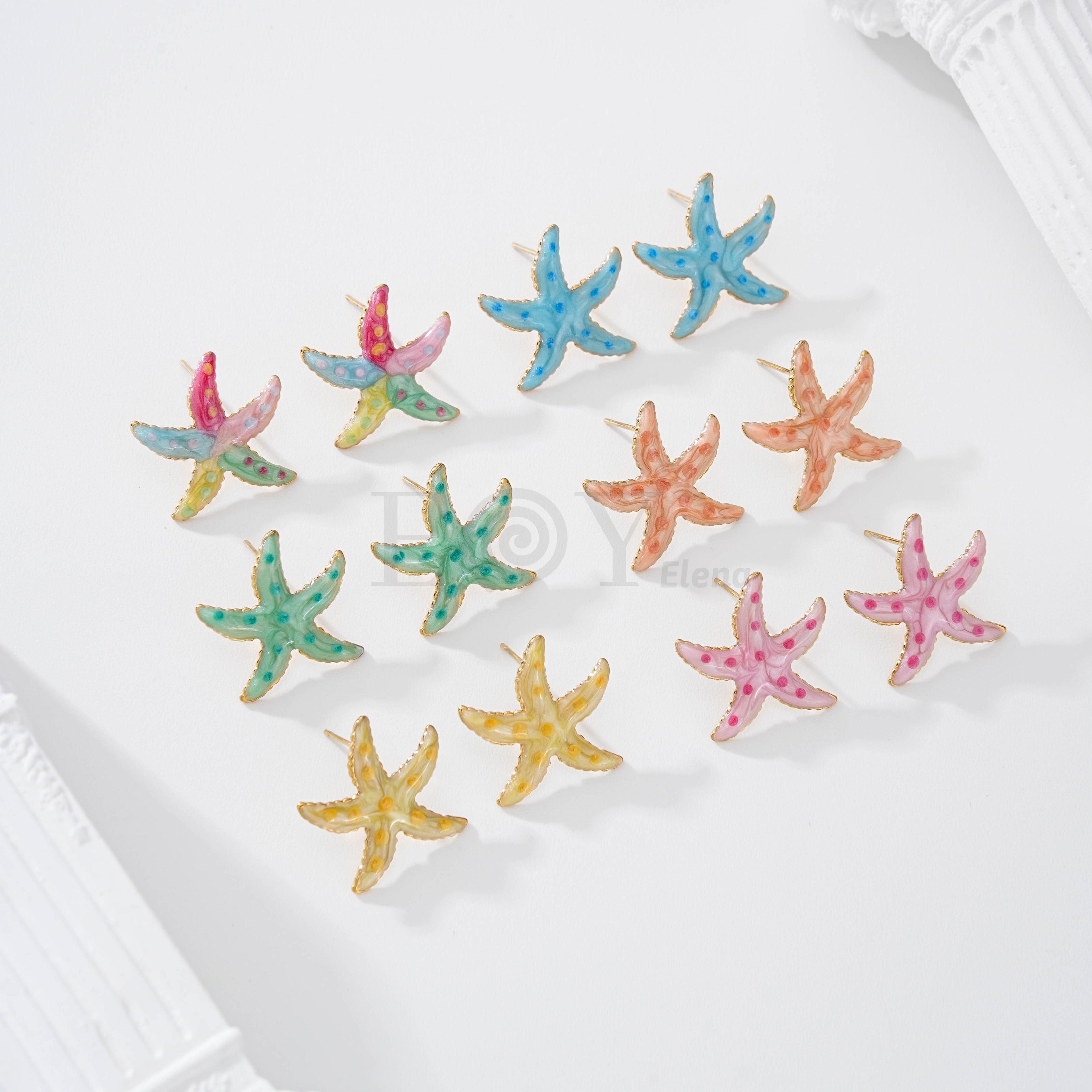 Pendientes estrella de mar color con lunares