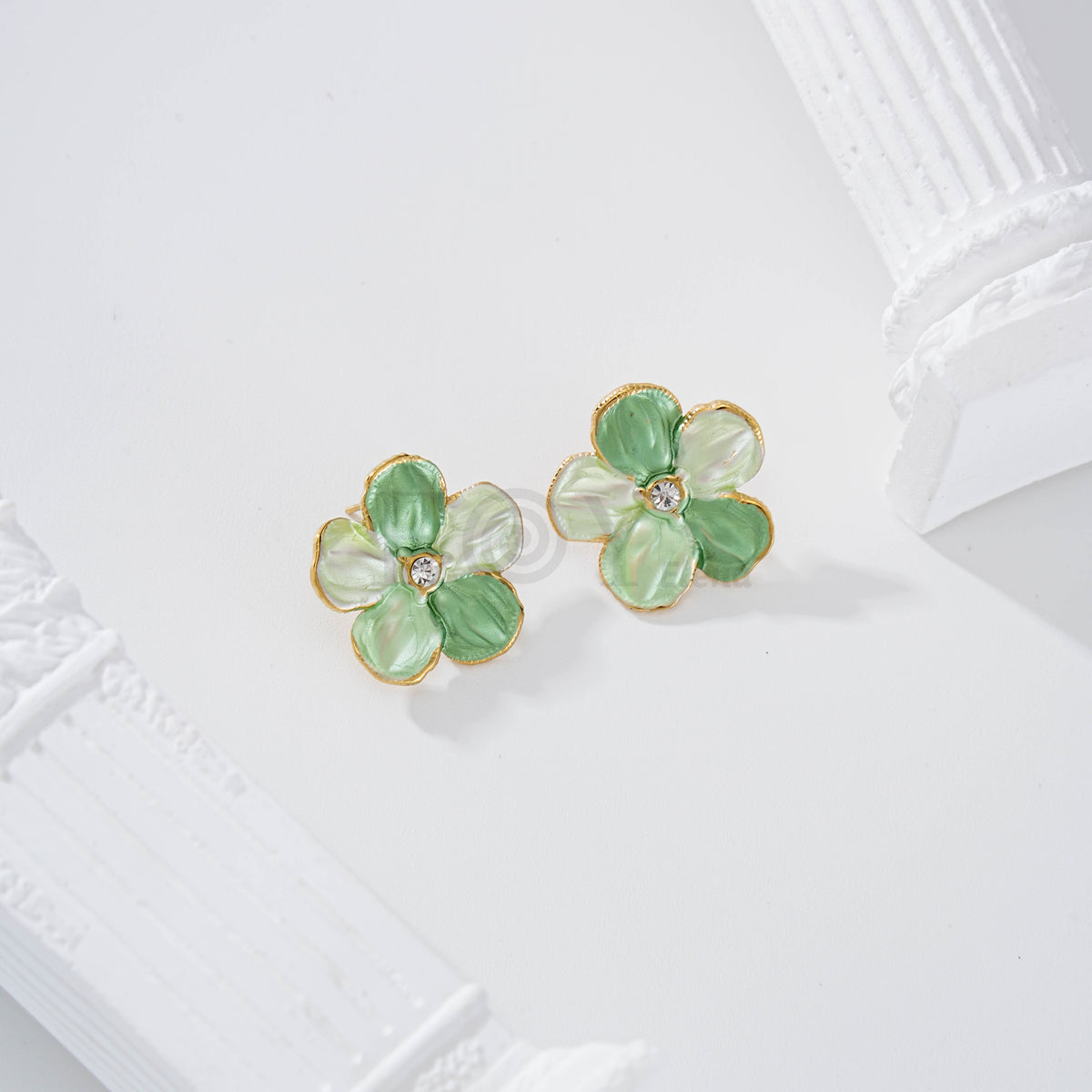 Pendientes flor color