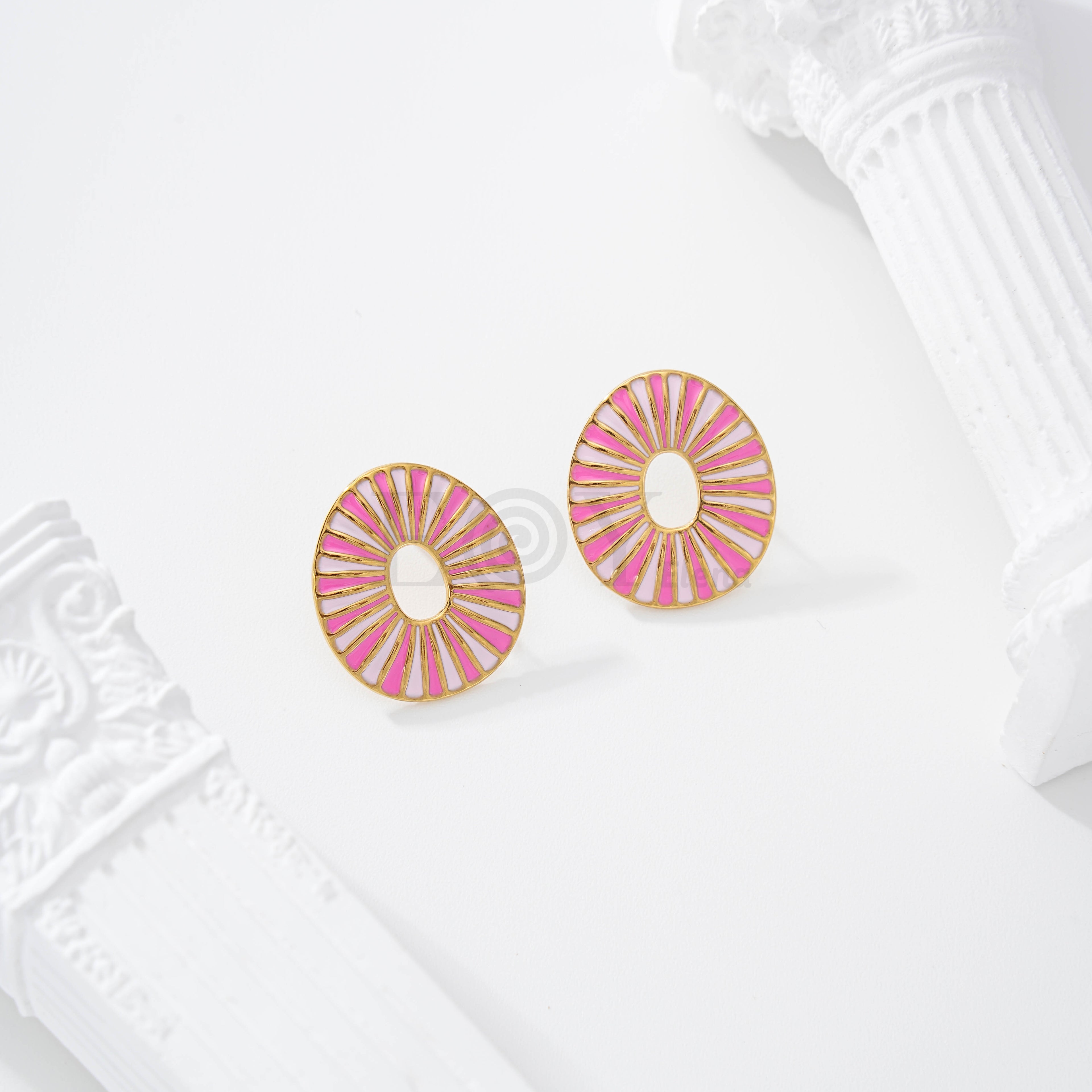 Pendientes óvalo hueco con colores