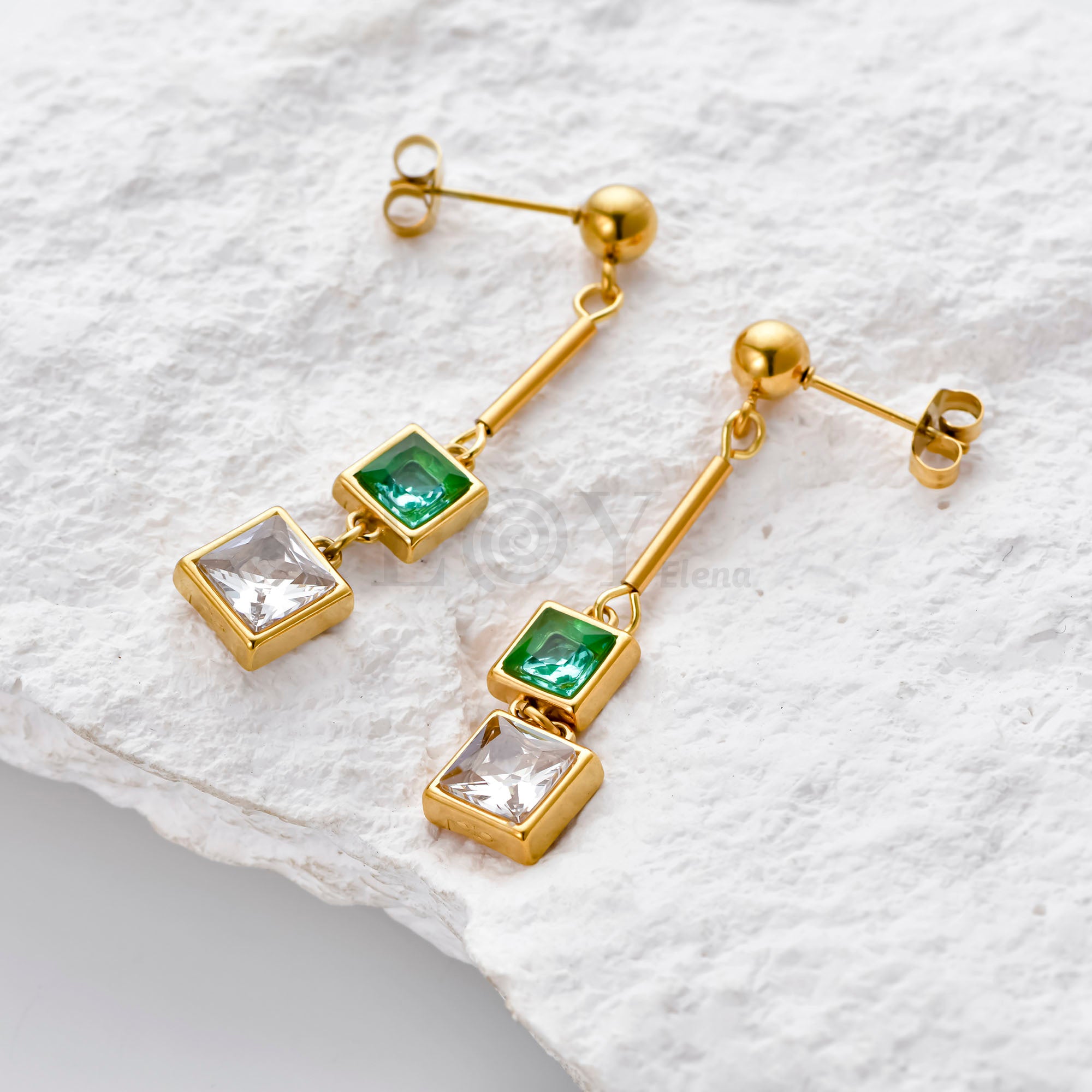 Pendientes largos con doble circonita cuadrada
