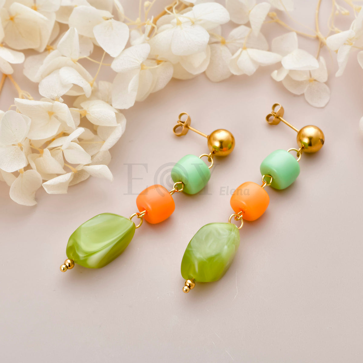 Pendientes triple piedra colgante