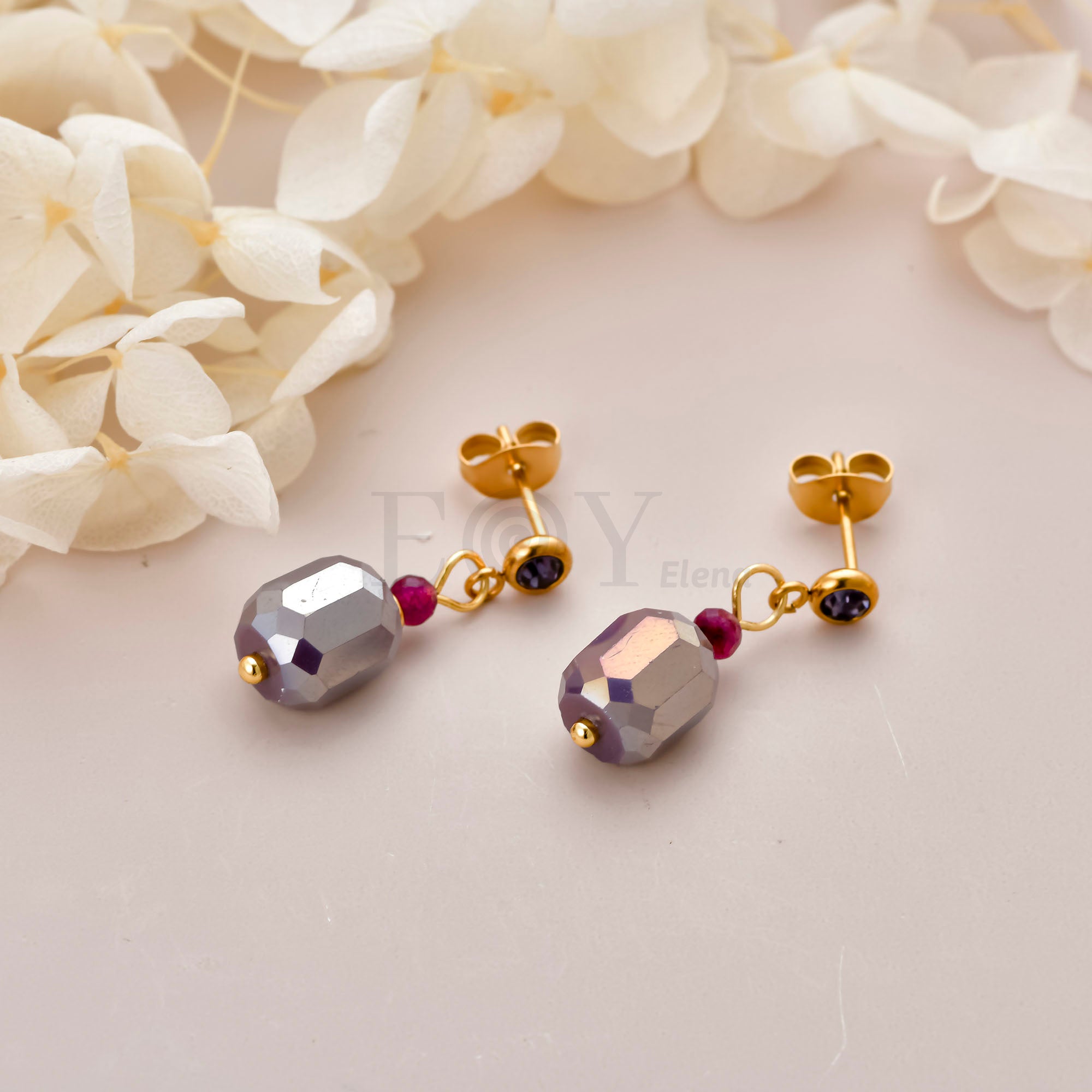 Pendientes con circonita y piedra color