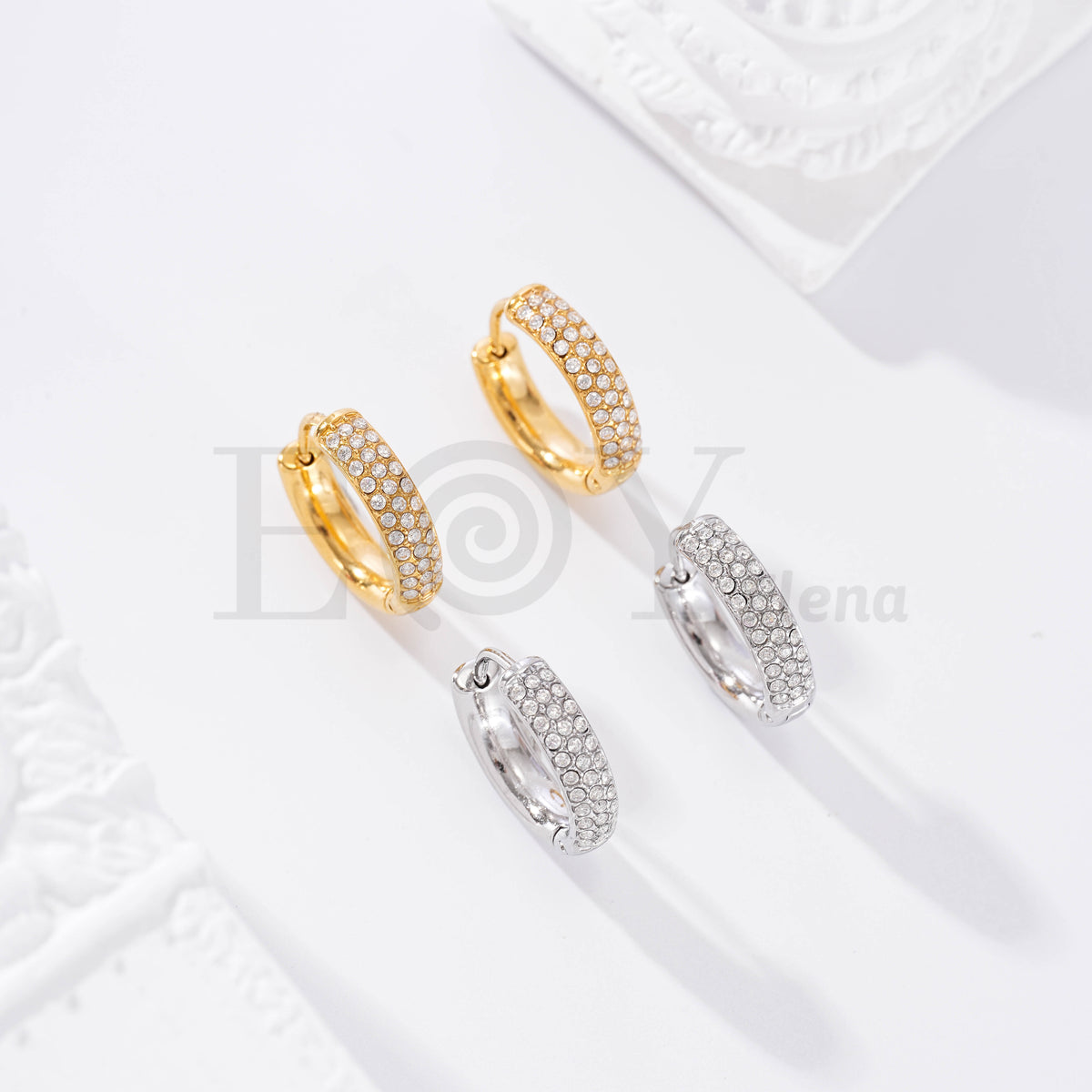 Pendientes de aro con circonitas