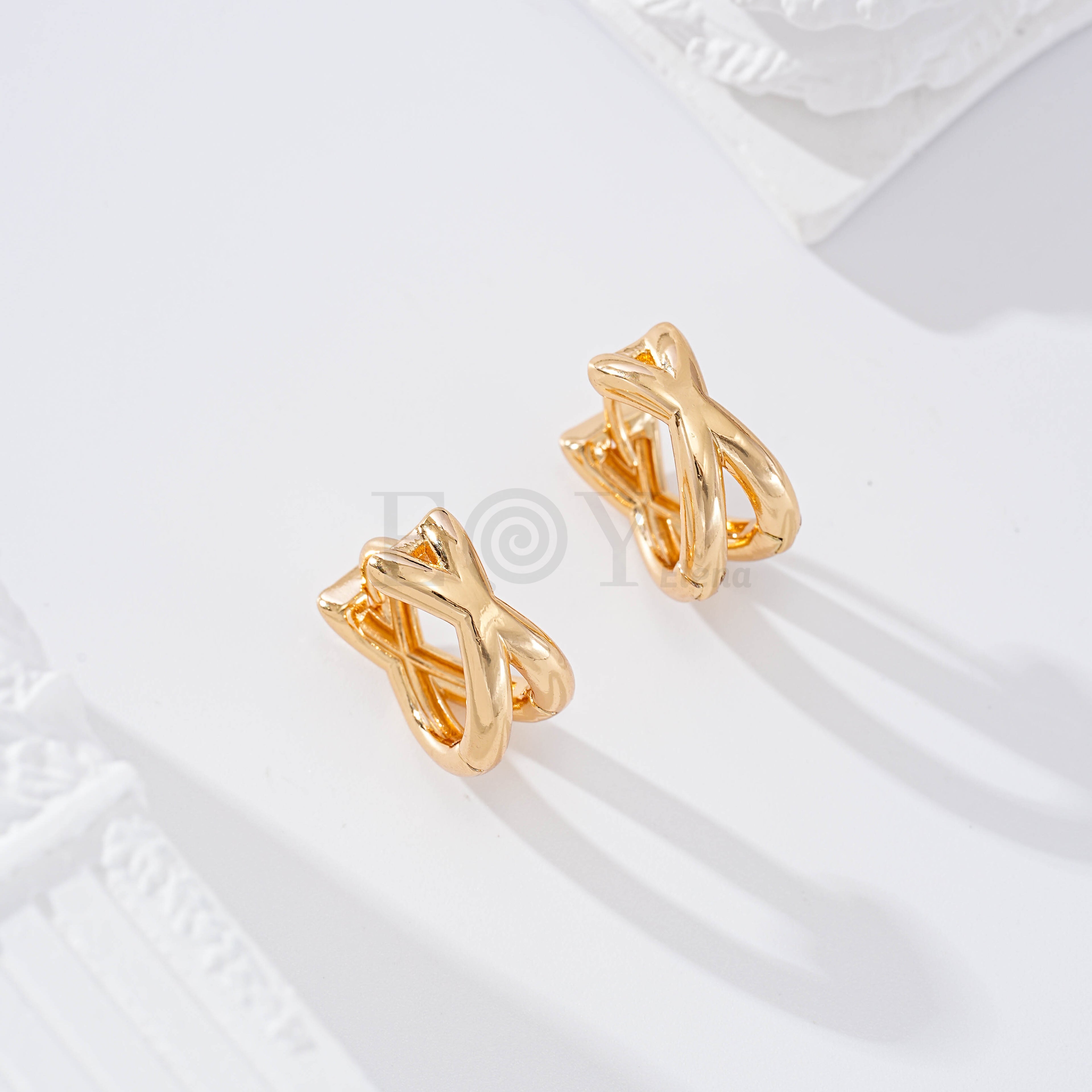 Aro con forma cruzada goldfield