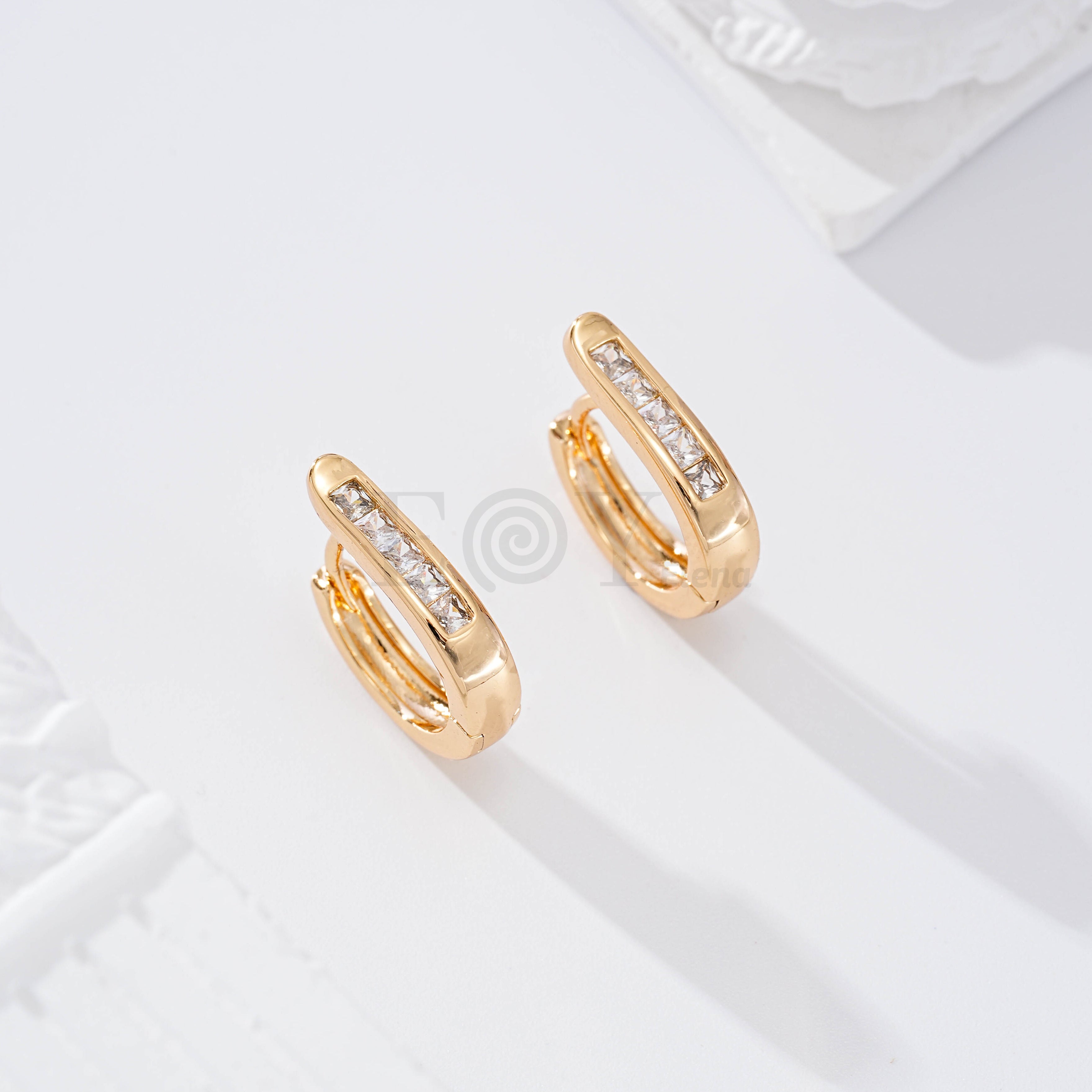 Aro con barra circonitas goldfield