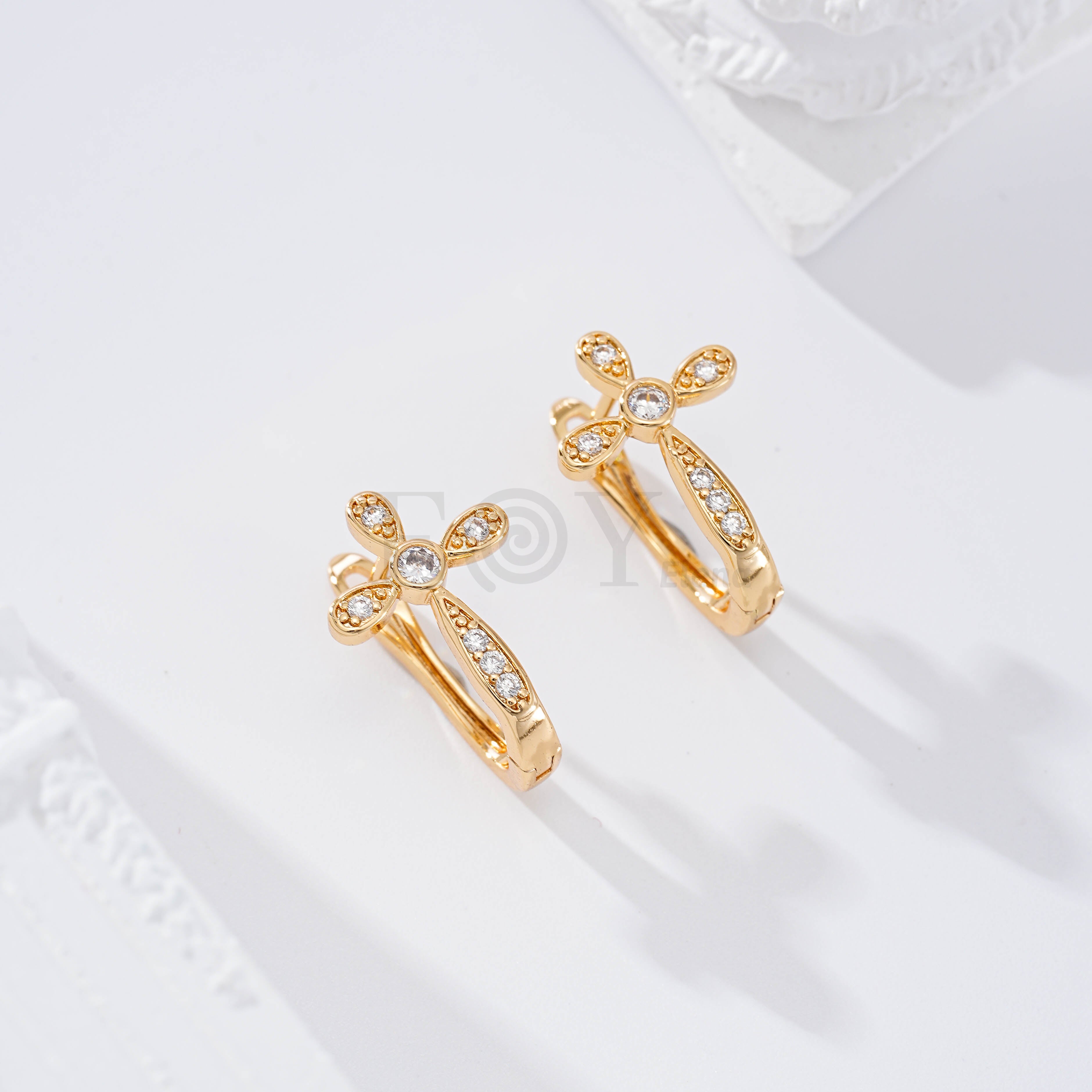 Aro con cruz circonitas goldfield