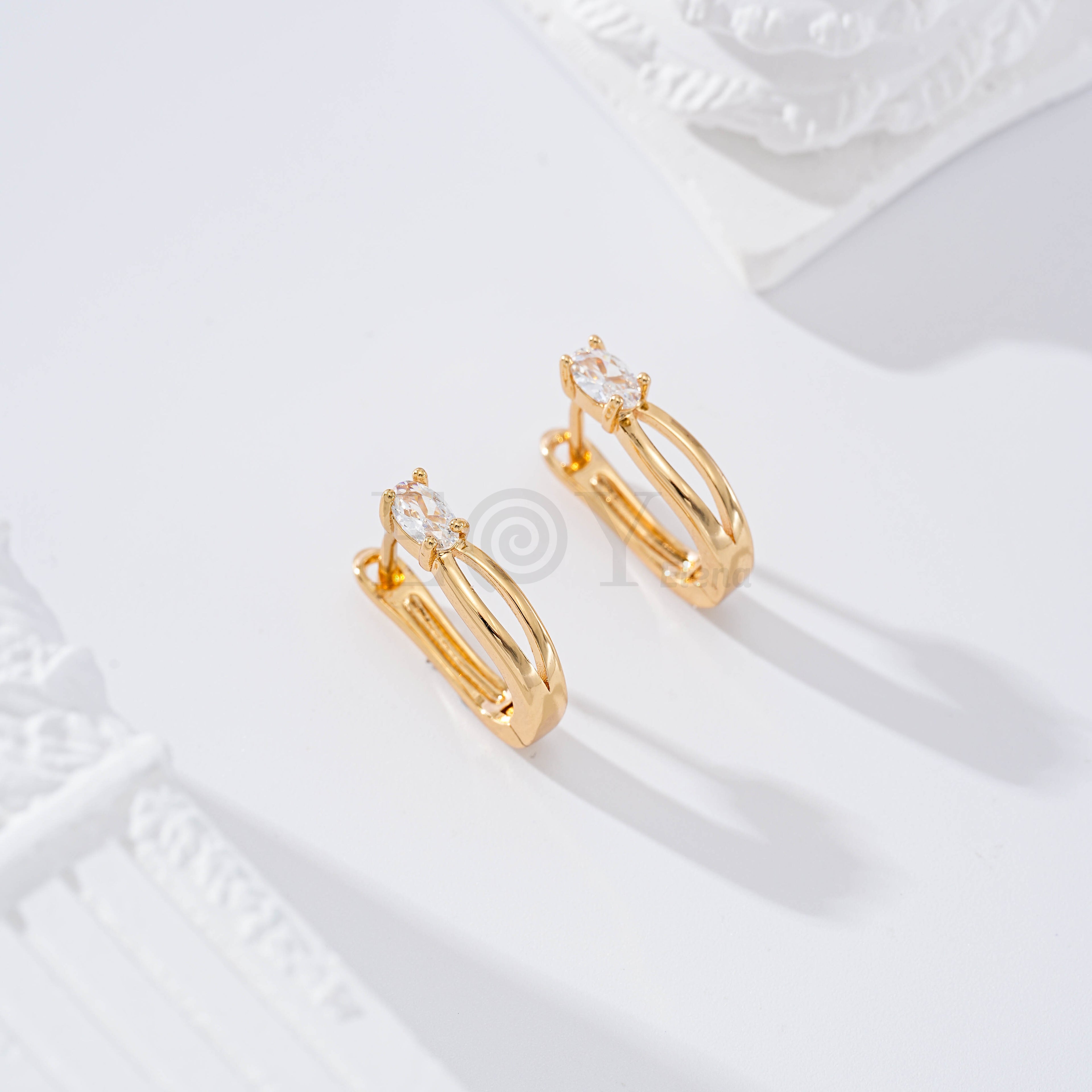 Aro con circonita goldfield
