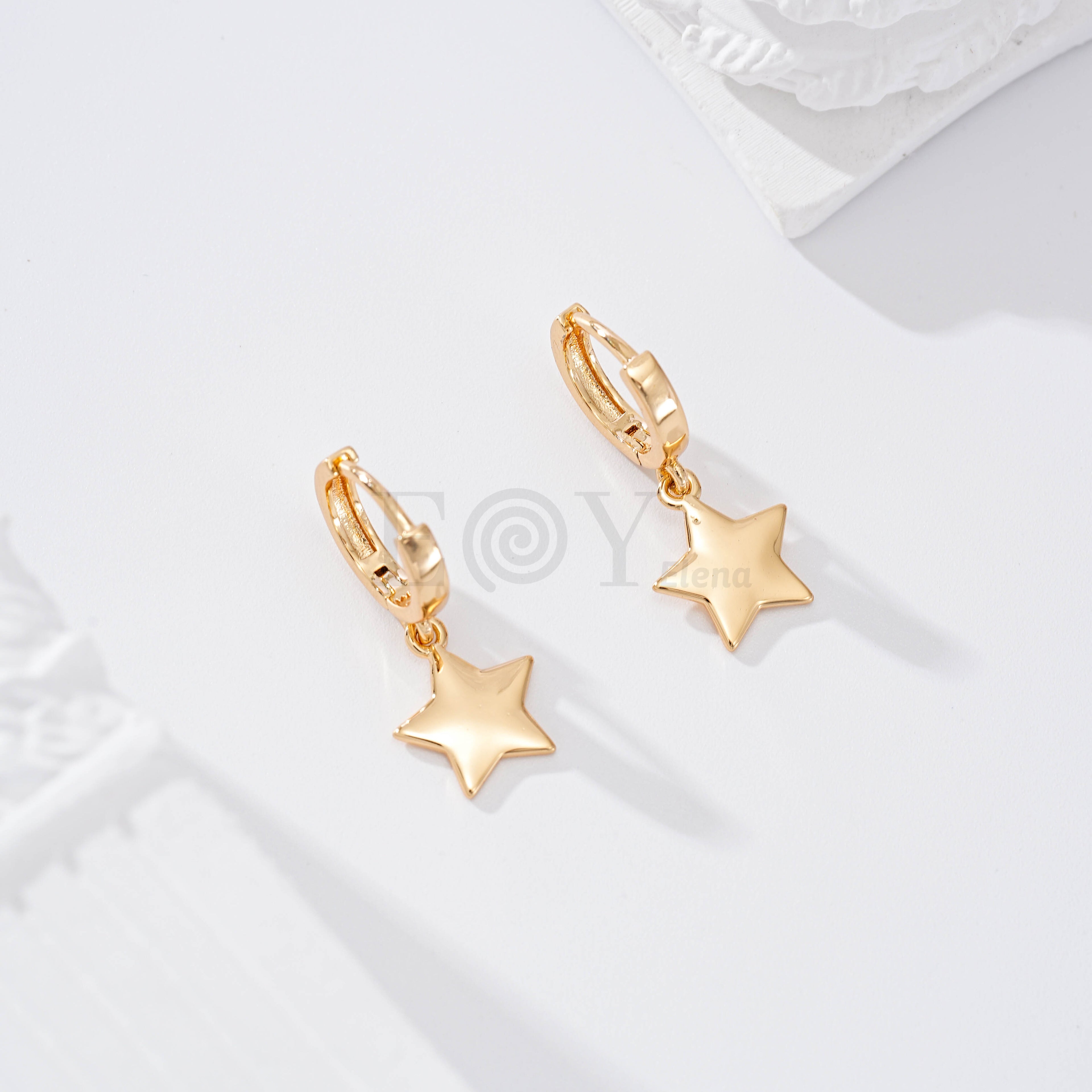 Pendientes de aro con chapa estrella goldfield