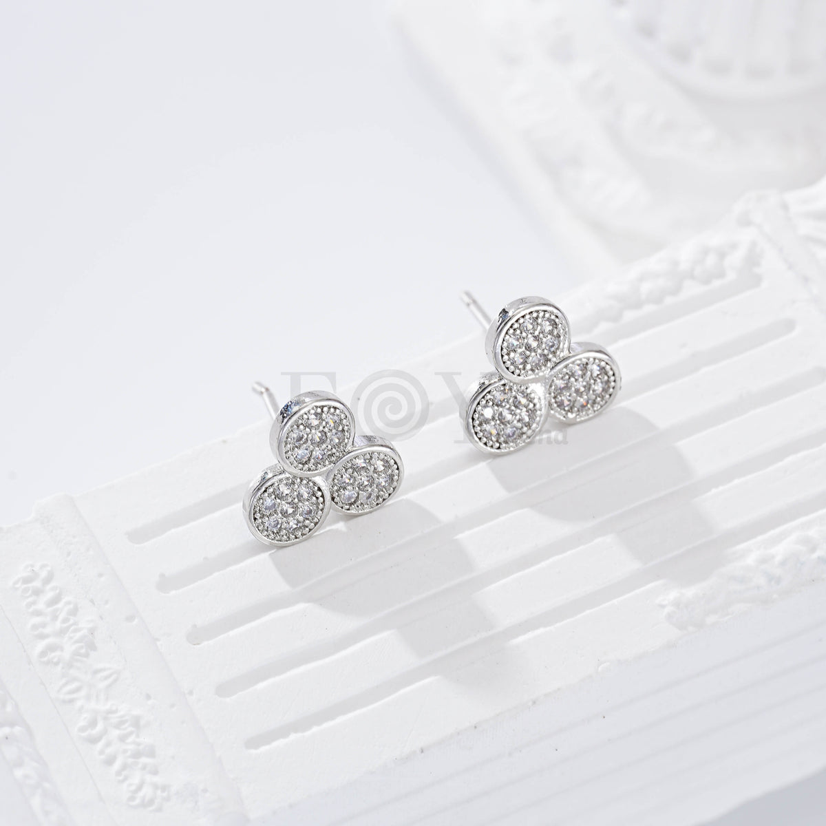 Pendientes triple circonita gold-filled