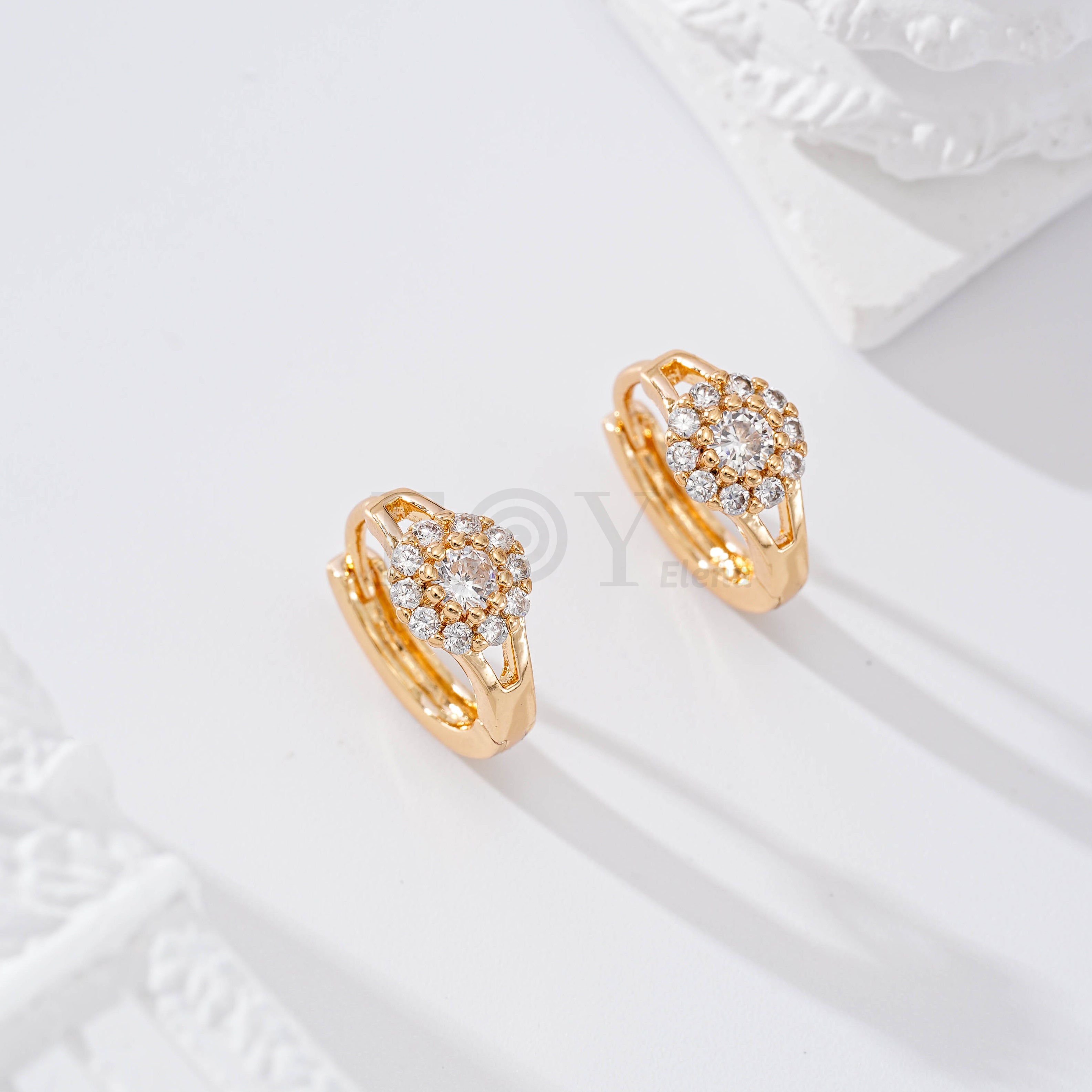 Aro con circonitas goldfield