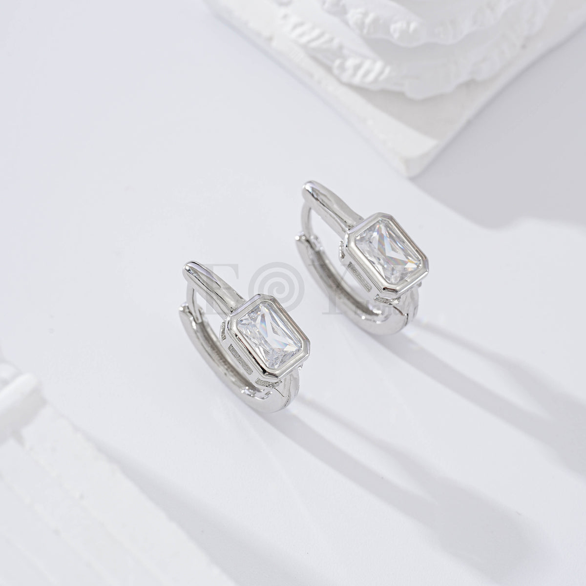 Gold-filled cubic zirconia hoop