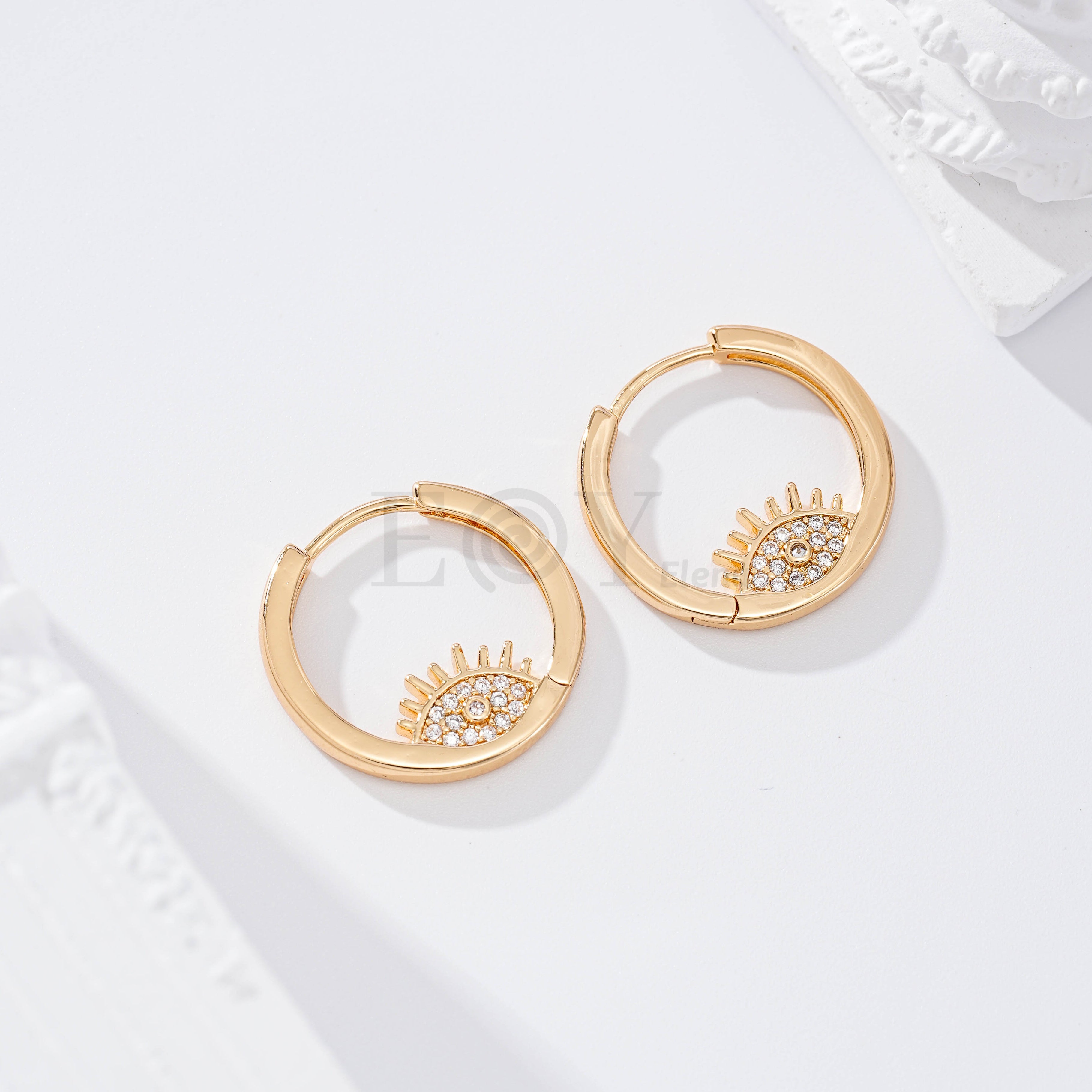 Aro con ojo circonitas goldfield