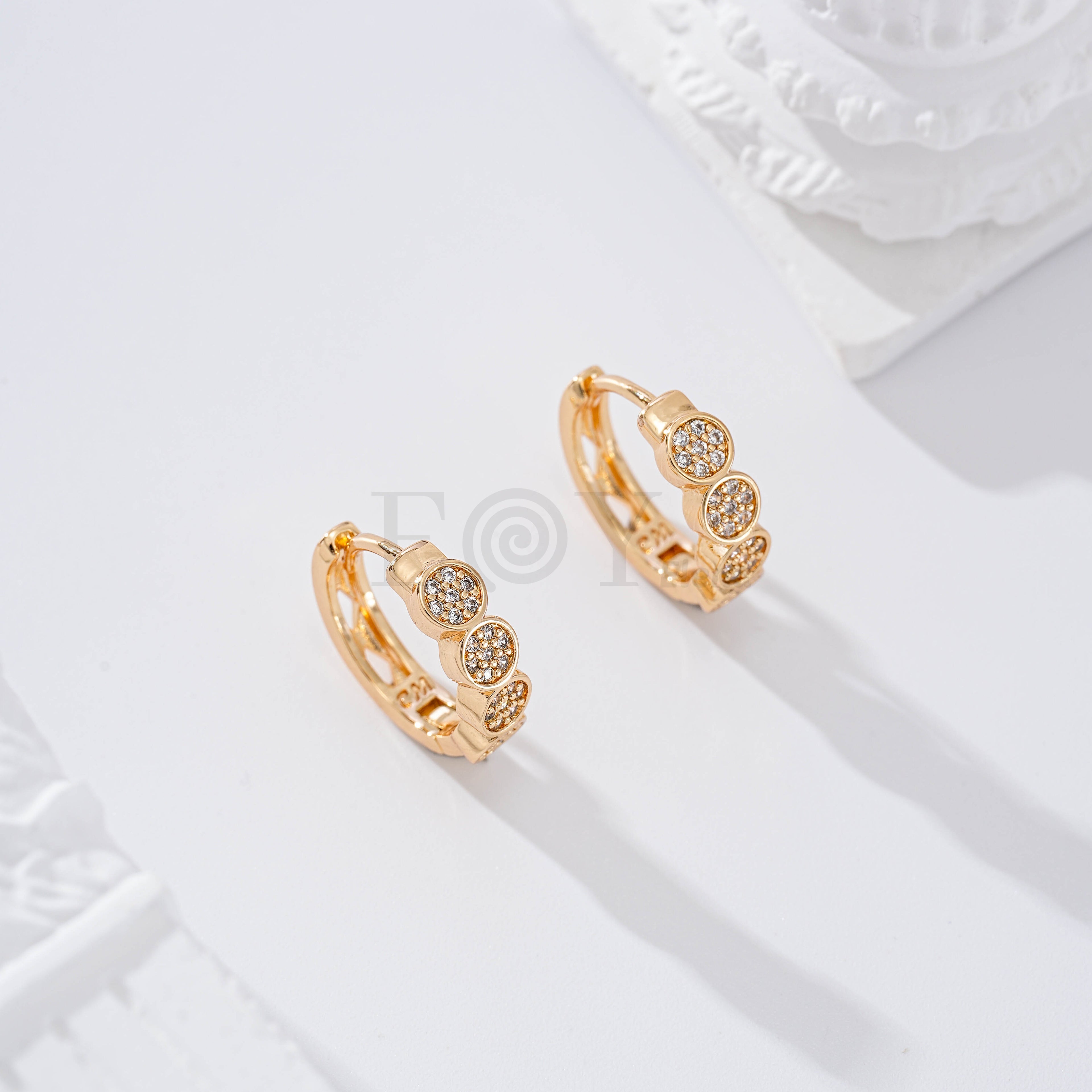 Aro con circonitas goldfield