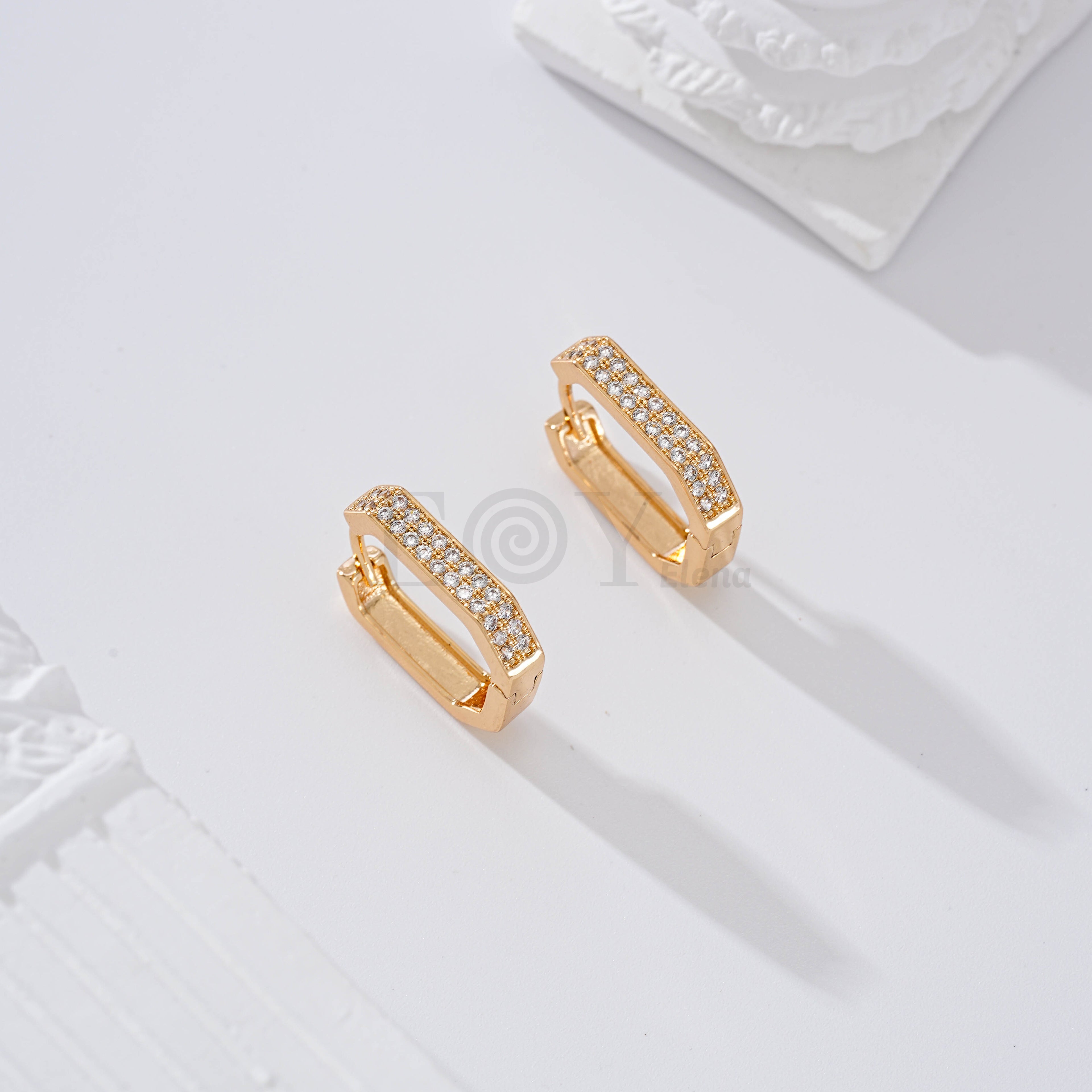 Aro con circonitas goldfield