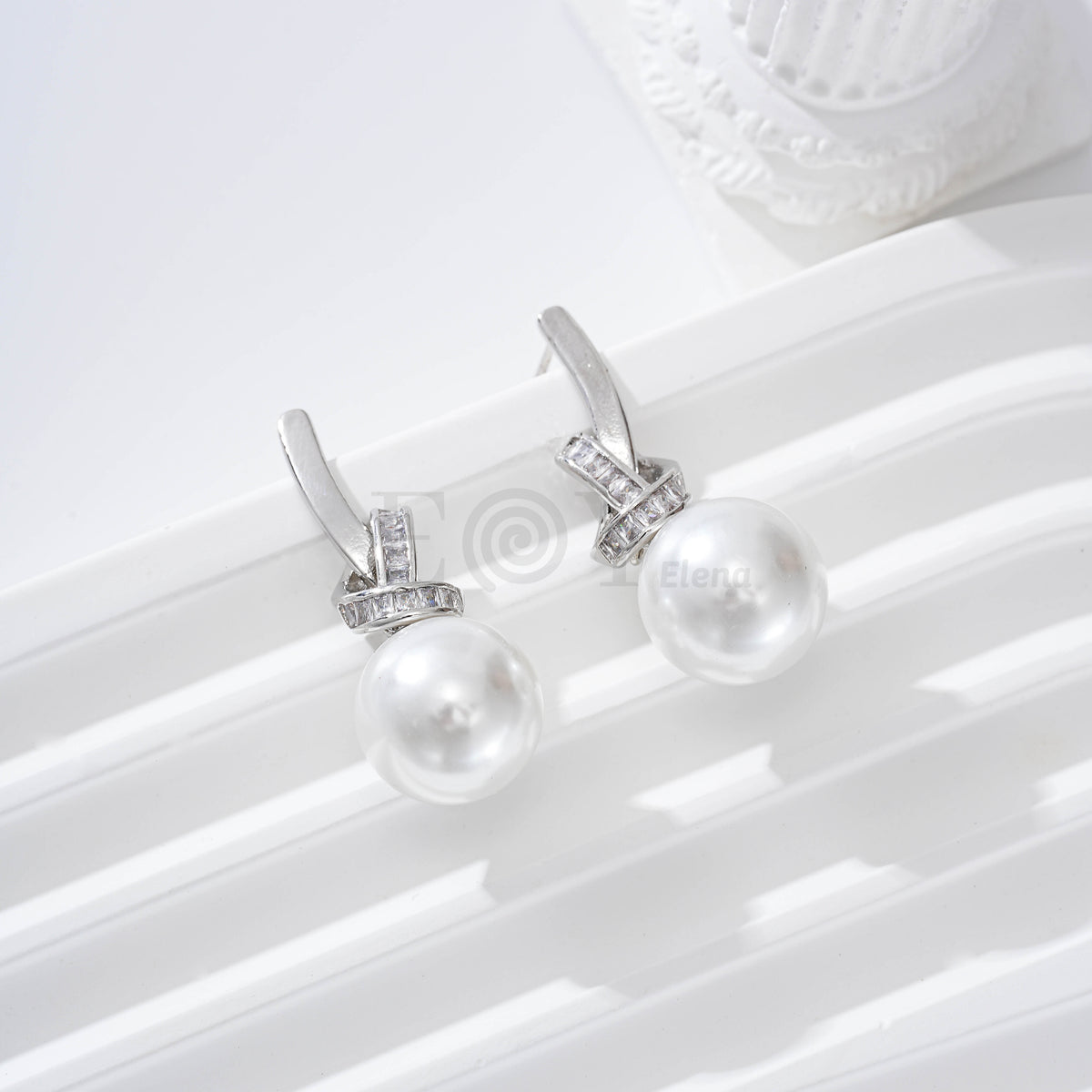 Pendientes nudo con perla gold-filled