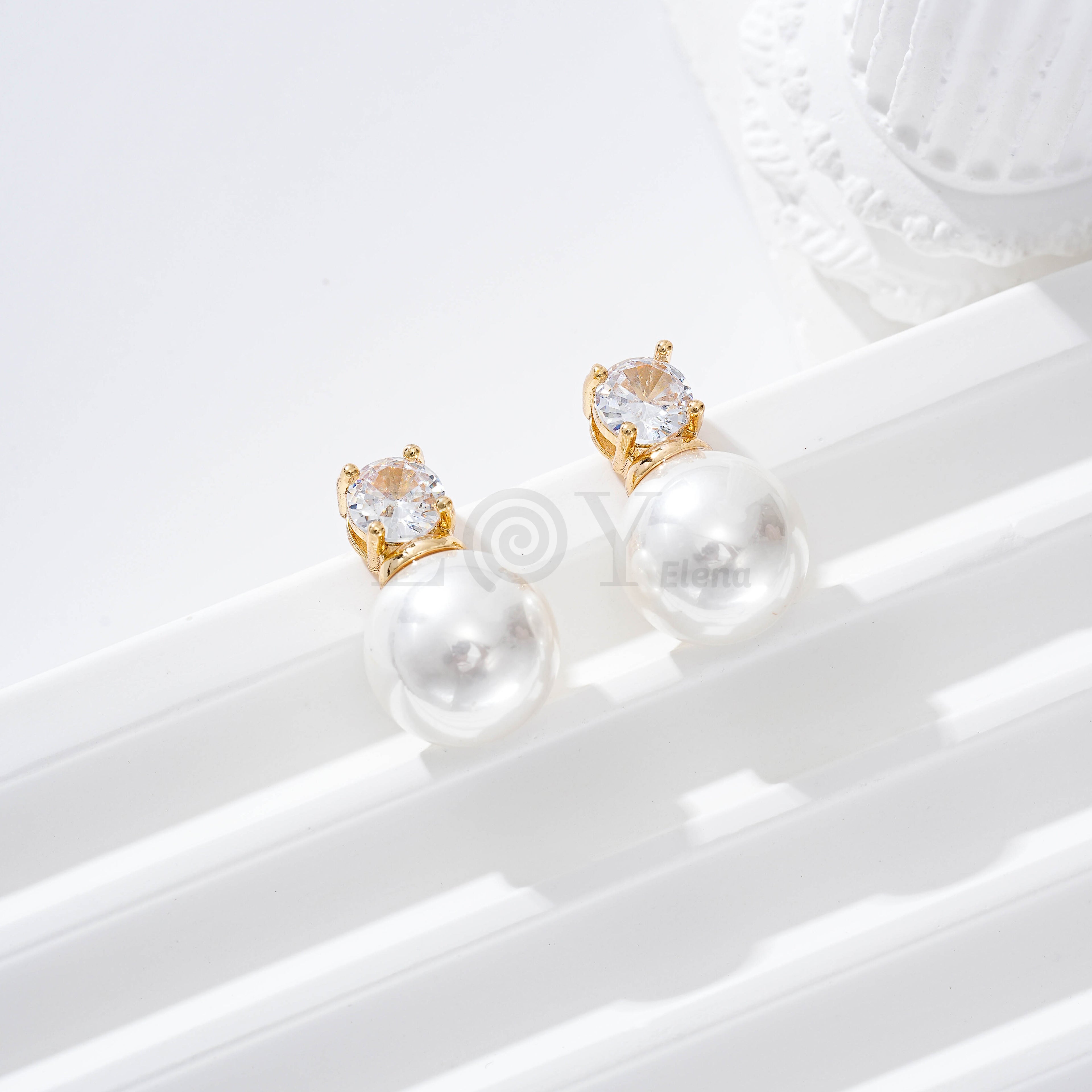 Pendientes circonita redonda y perla goldfield