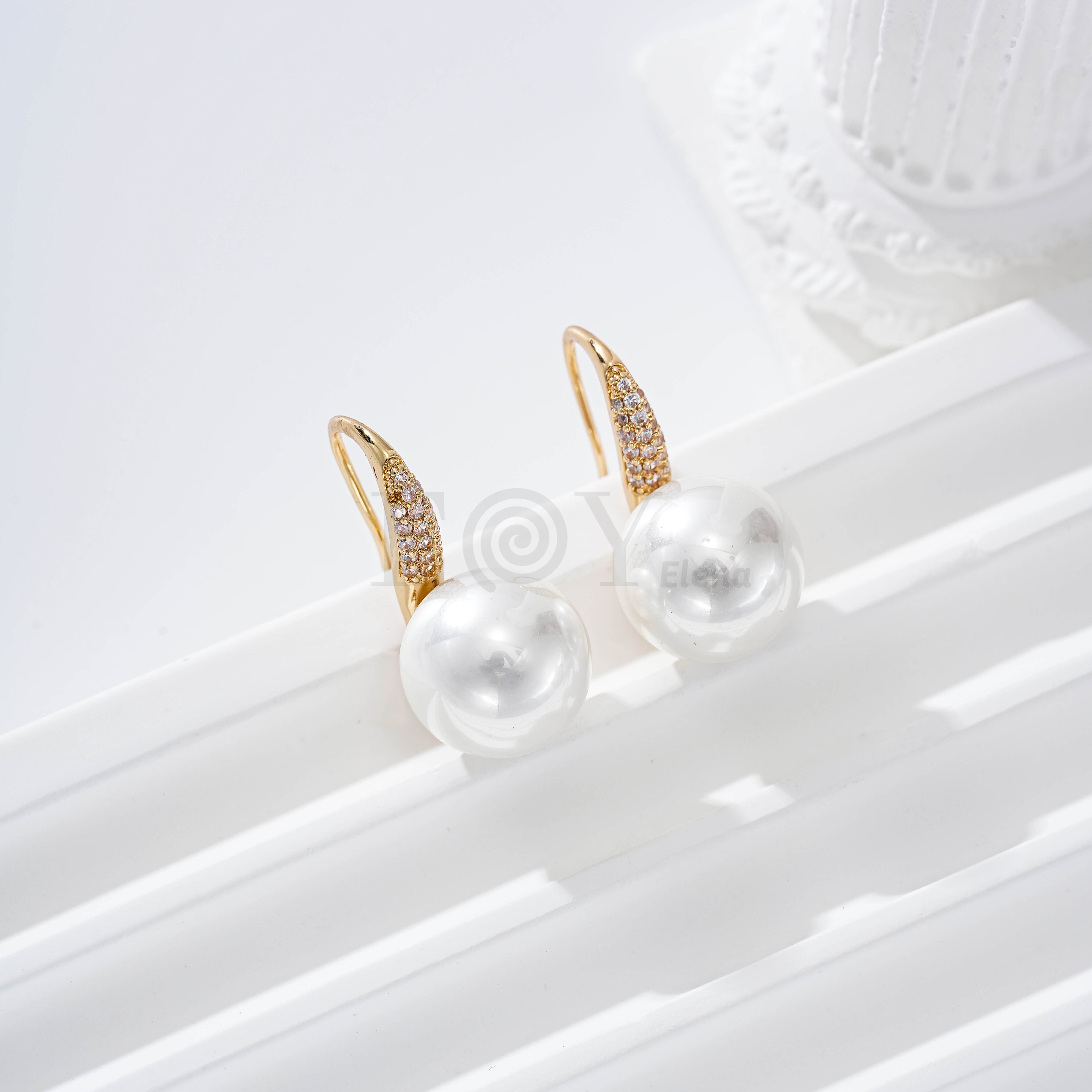 Pendientes con perla y circonitas goldfield