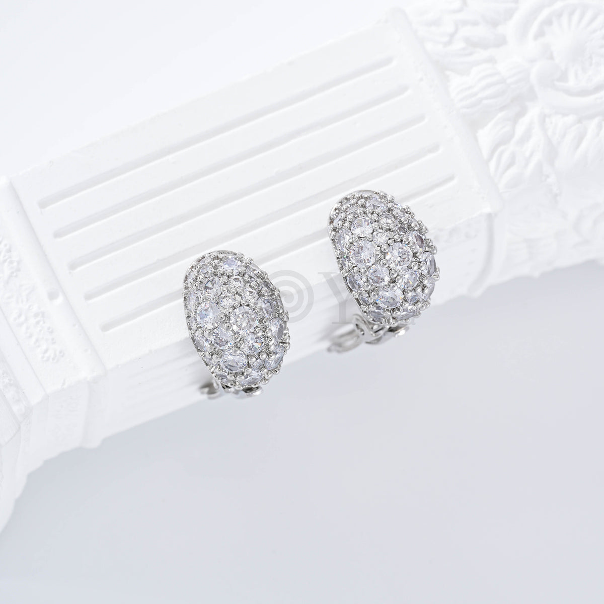 Pendientes bola circonitas pinza gold-filled