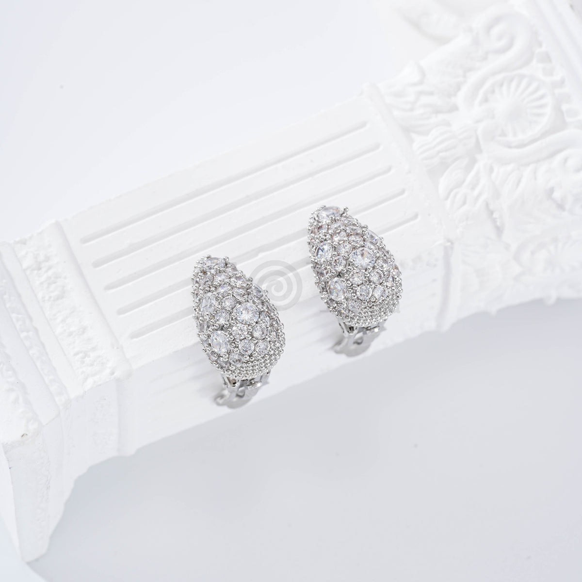 Pendientes gota circonitas pinza gold-filled