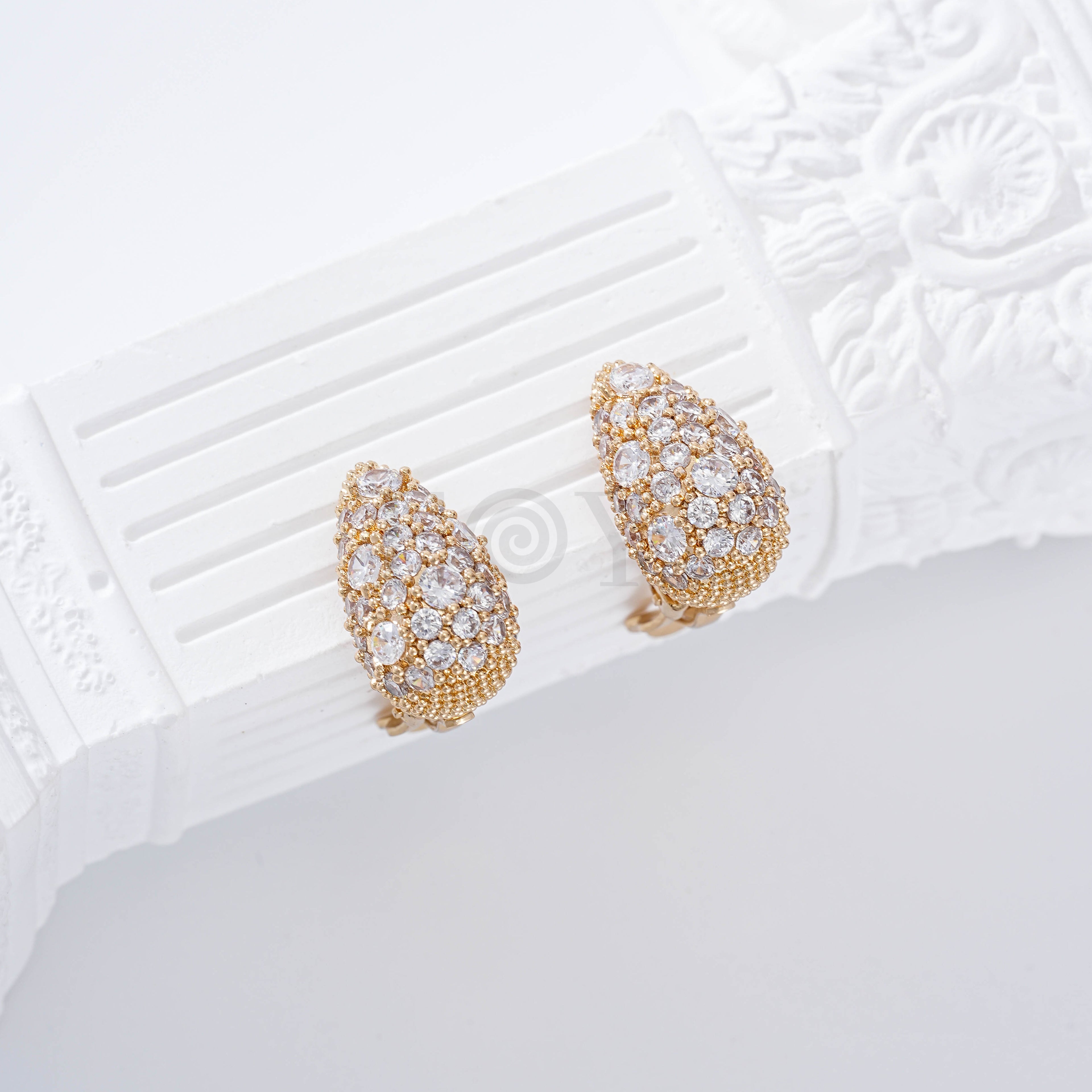 Pendientes gota circonitas pinza goldfield