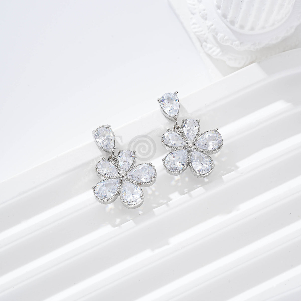 Pendientes piedra y flor gold-filled
