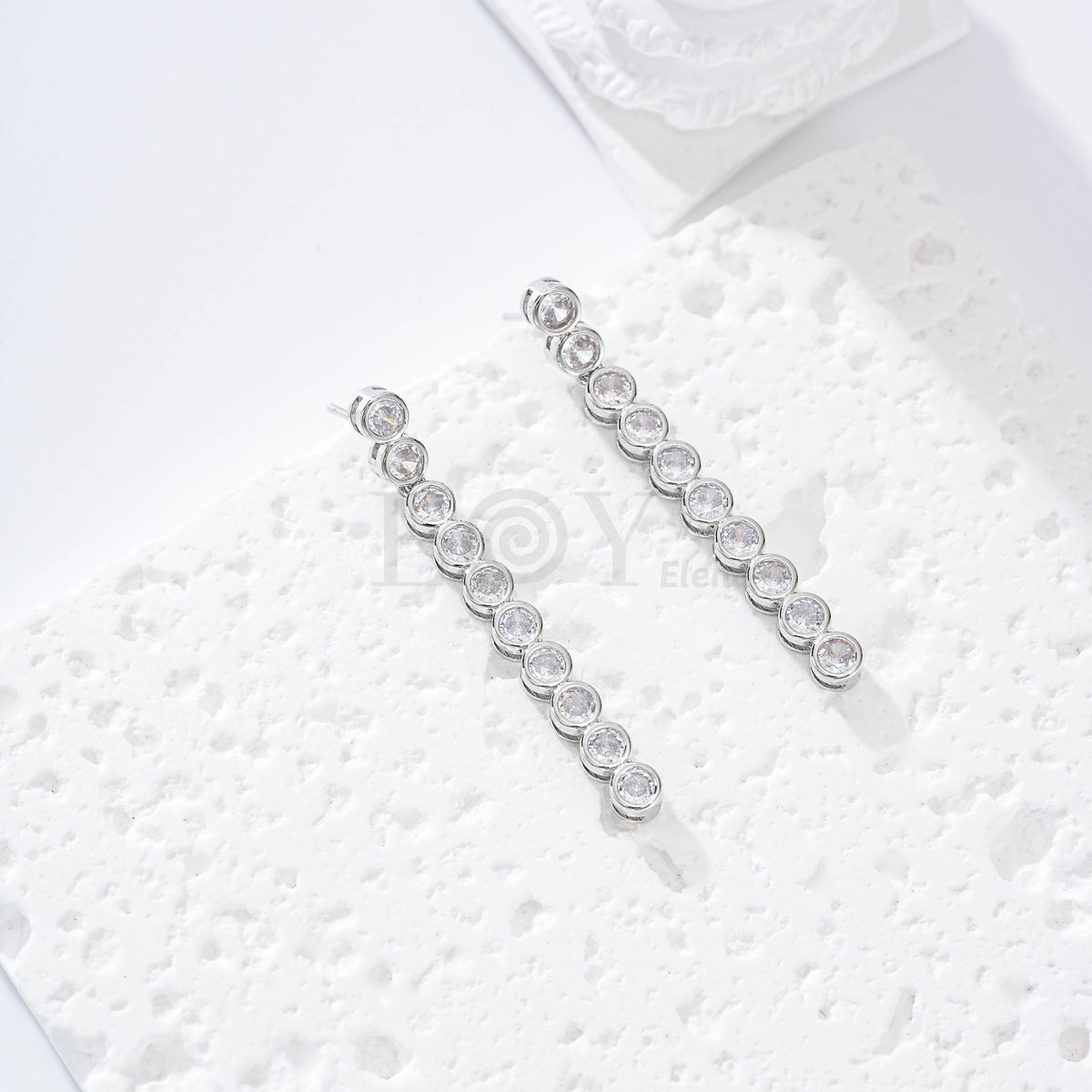 Pendientes largos circonitas gold-filled