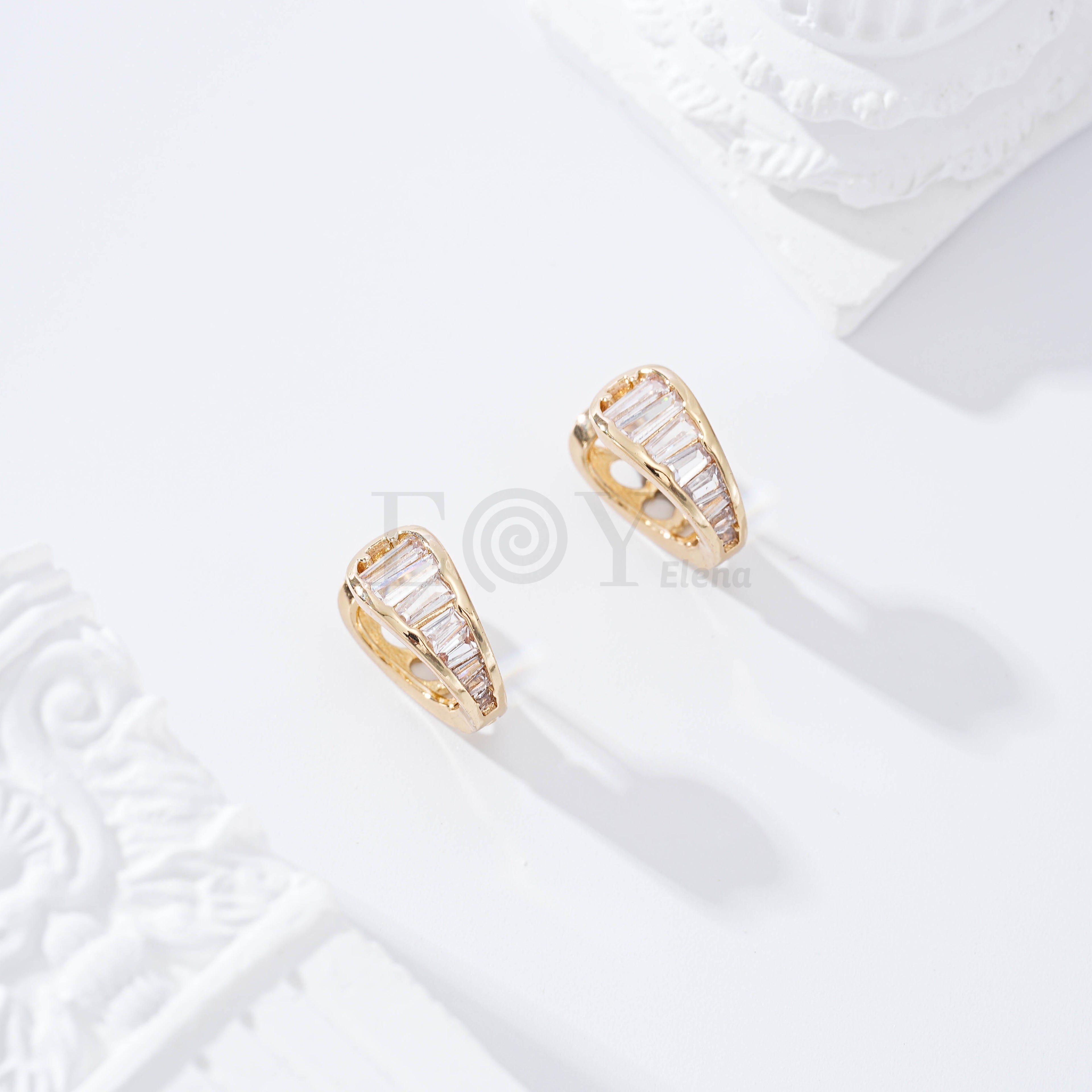 Aro con piedras gold-filled