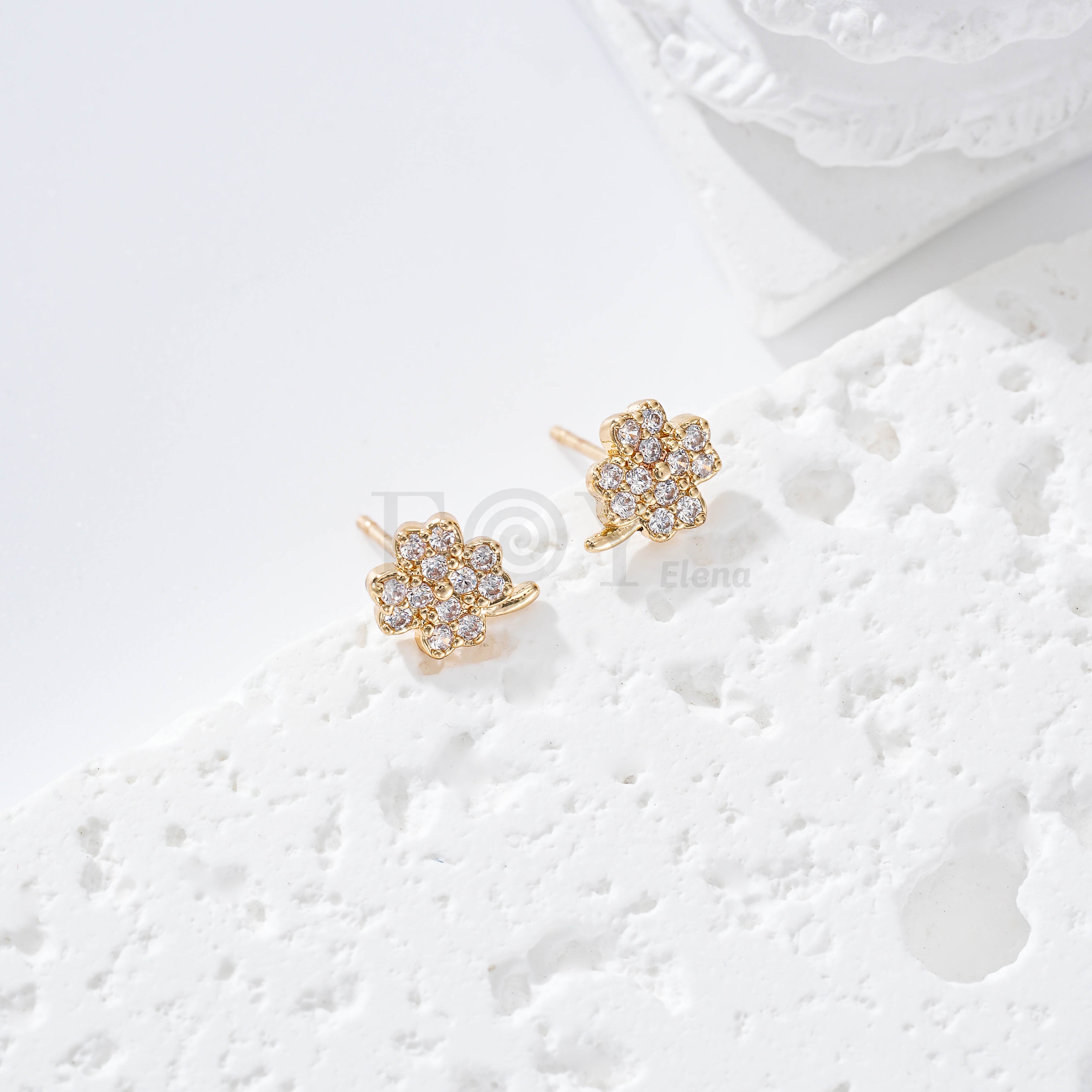 Pendientes trébol con circonitas gold-filled