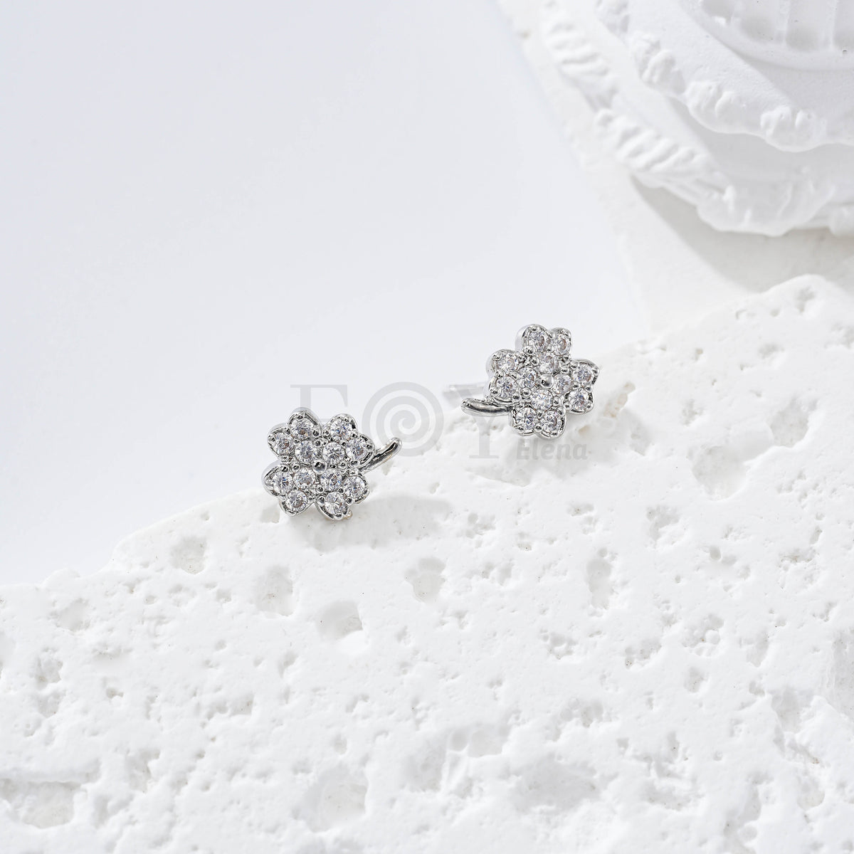 Pendientes trébol con circonitas gold-filled