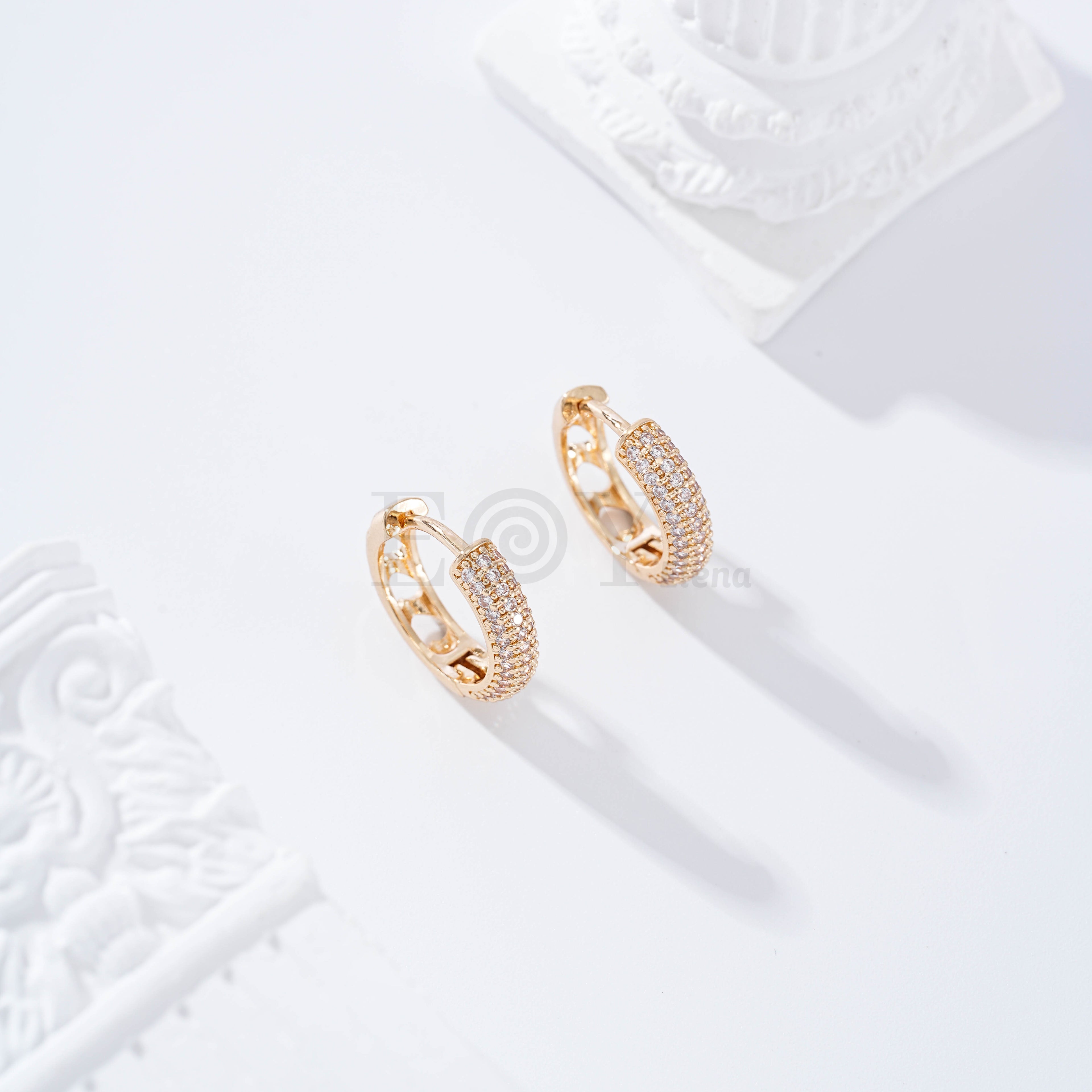 Aro con circonitas gold-filled