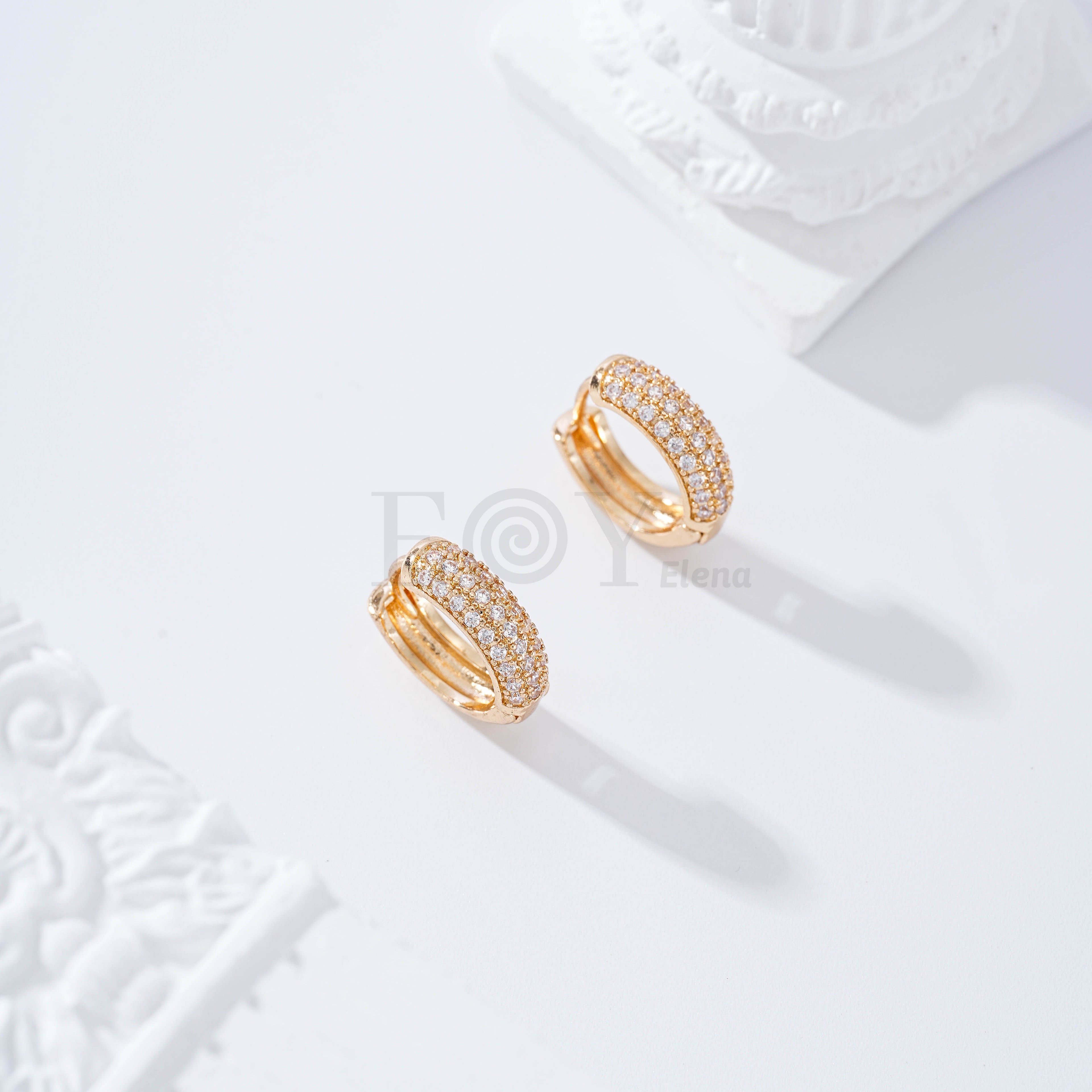 Aro con circonitas gold-filled