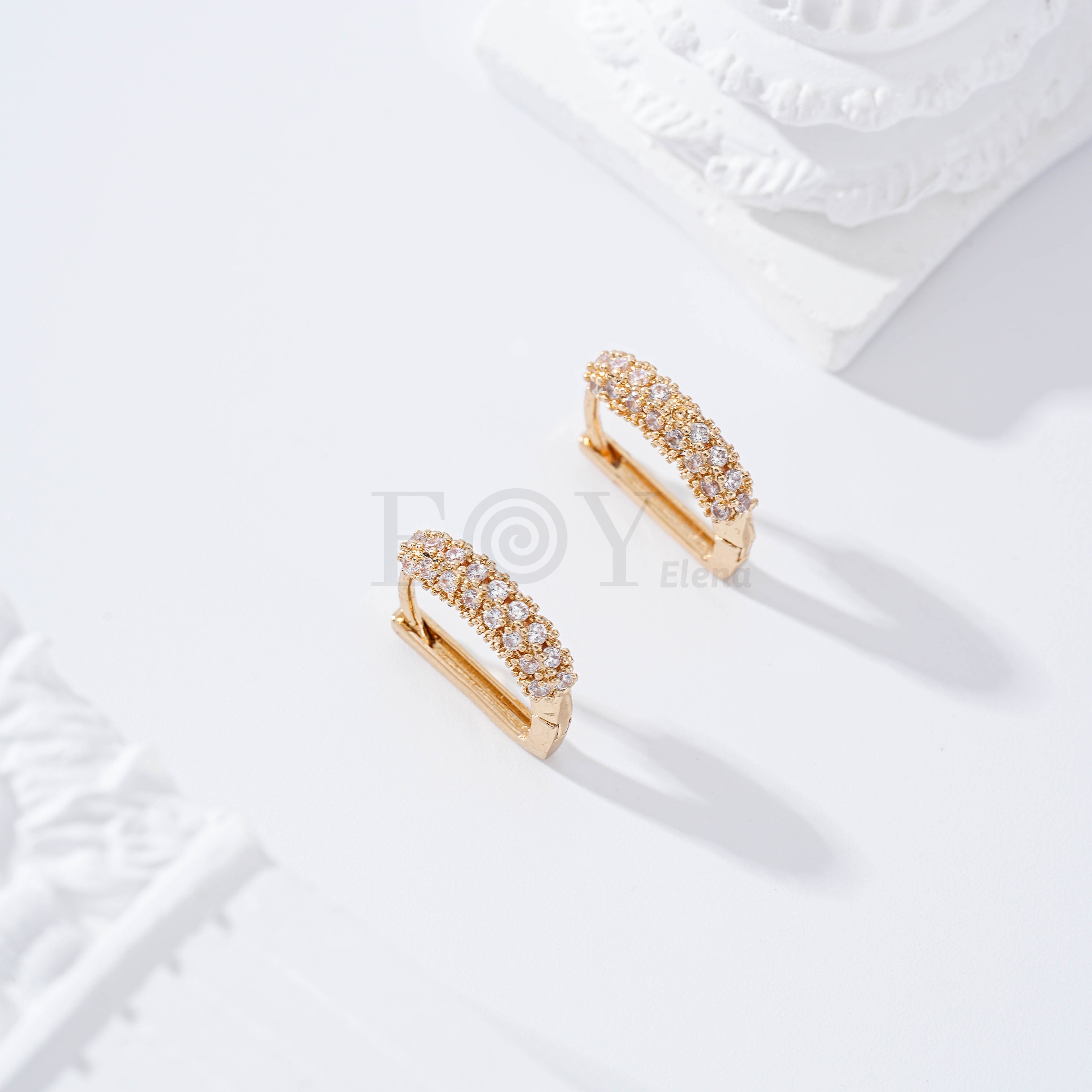 Aro con piedras gold-filled
