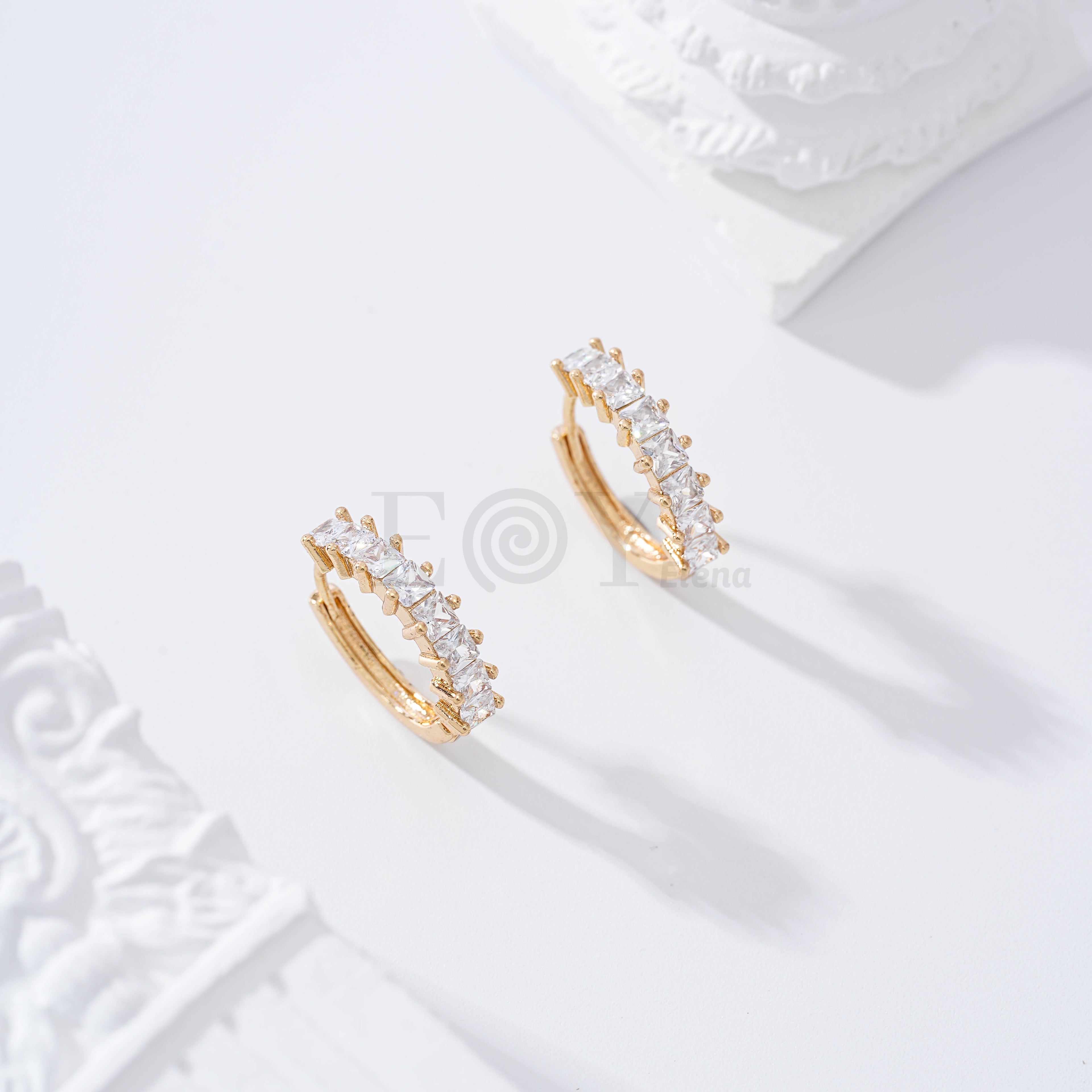 Aro con piedra gold-filled